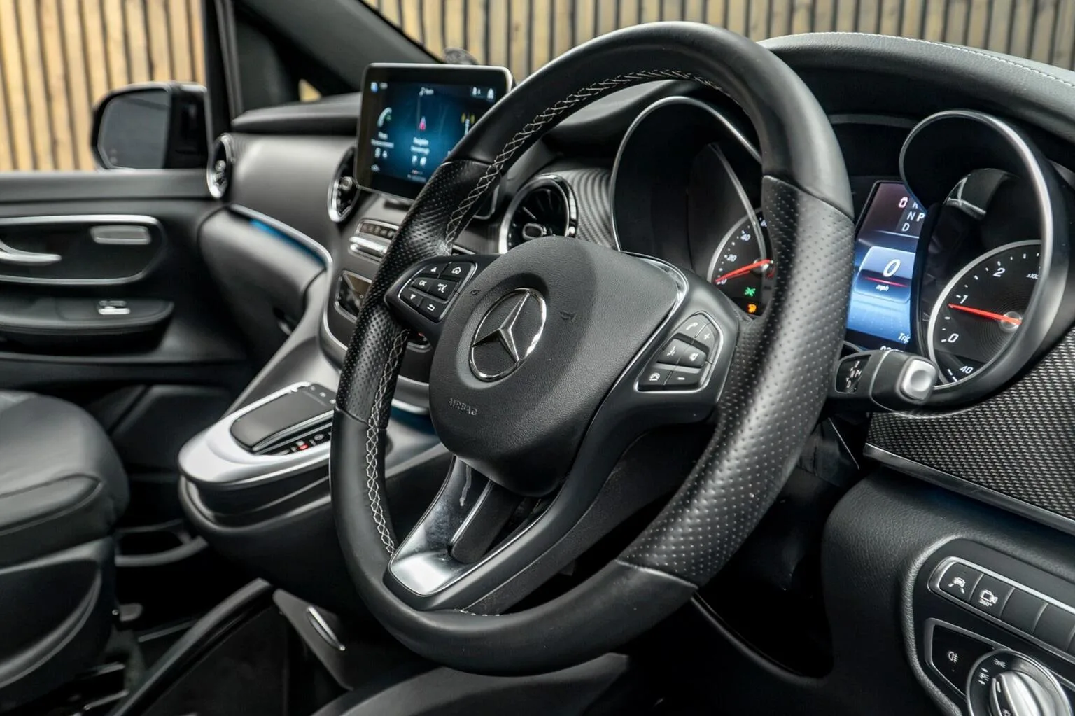 2024 Mercedes-Benz V 300 d AMG Line, 24/30