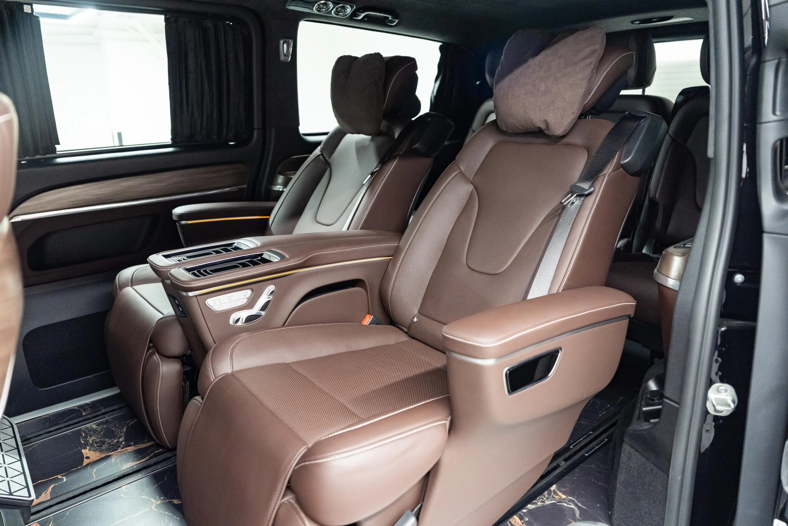2024 Mercedes-Benz V-Class Long, 9/24