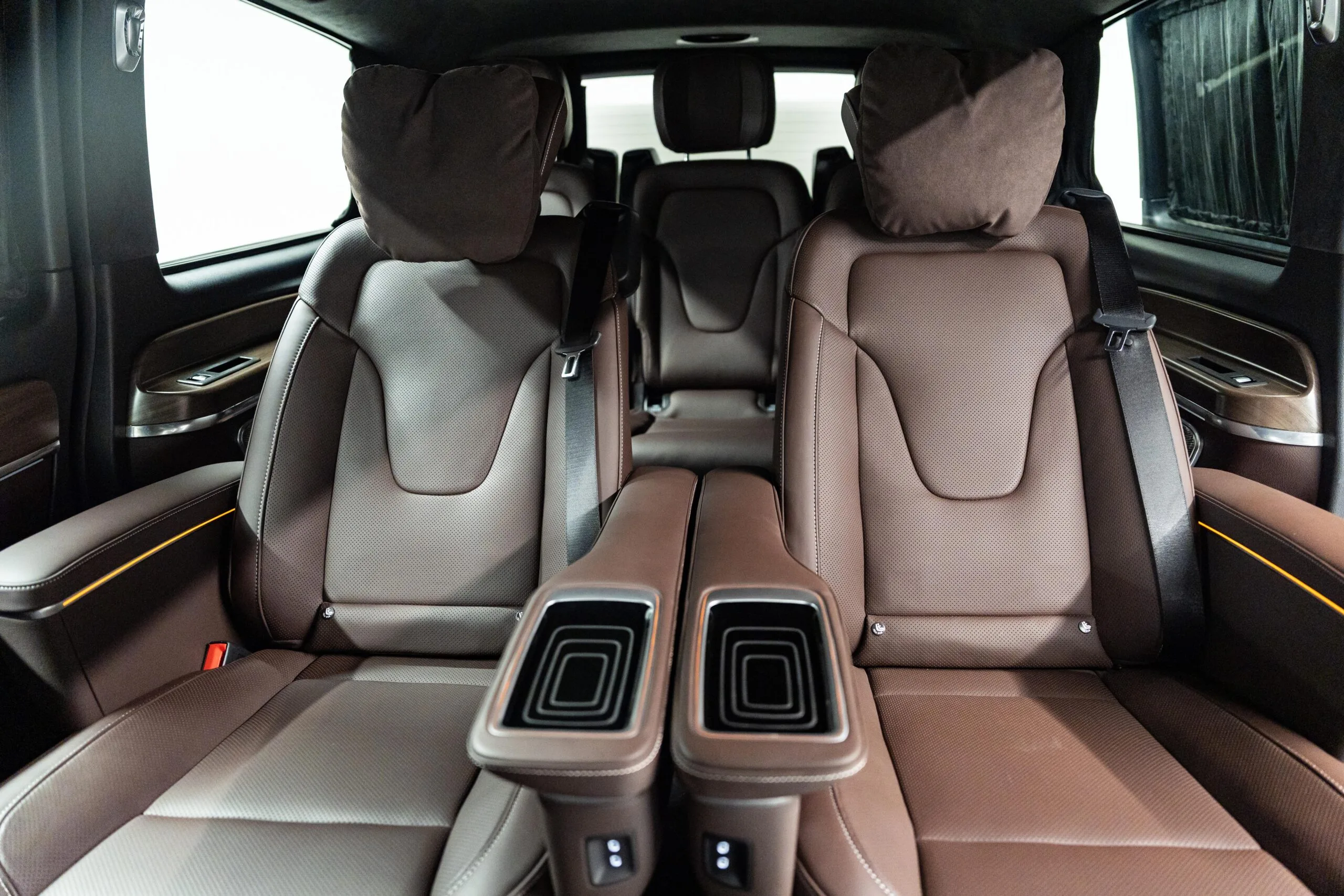 2024 Mercedes-Benz V-Class Long, 10/24