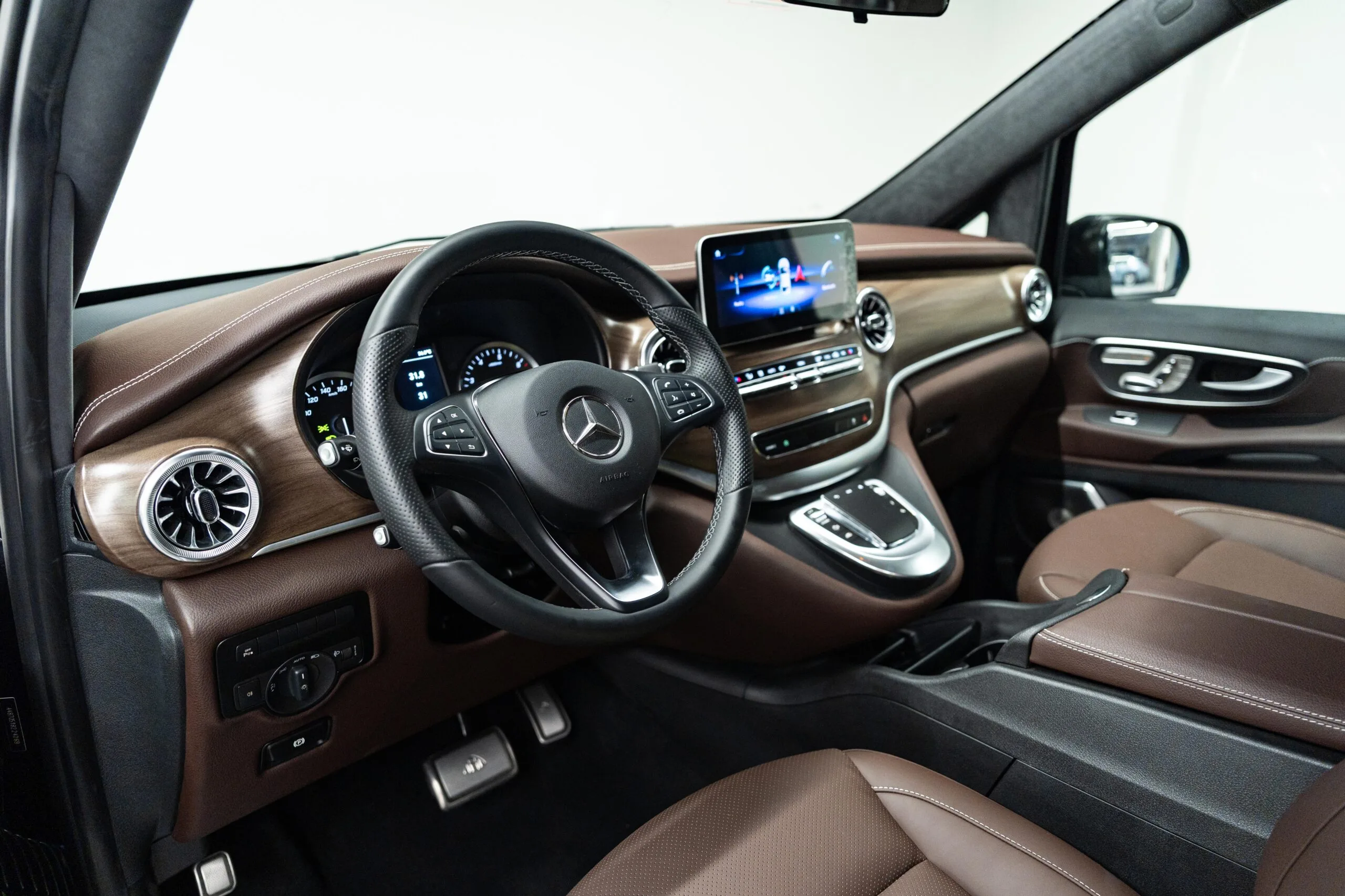 2024 Mercedes-Benz V-Class Long, 12/24