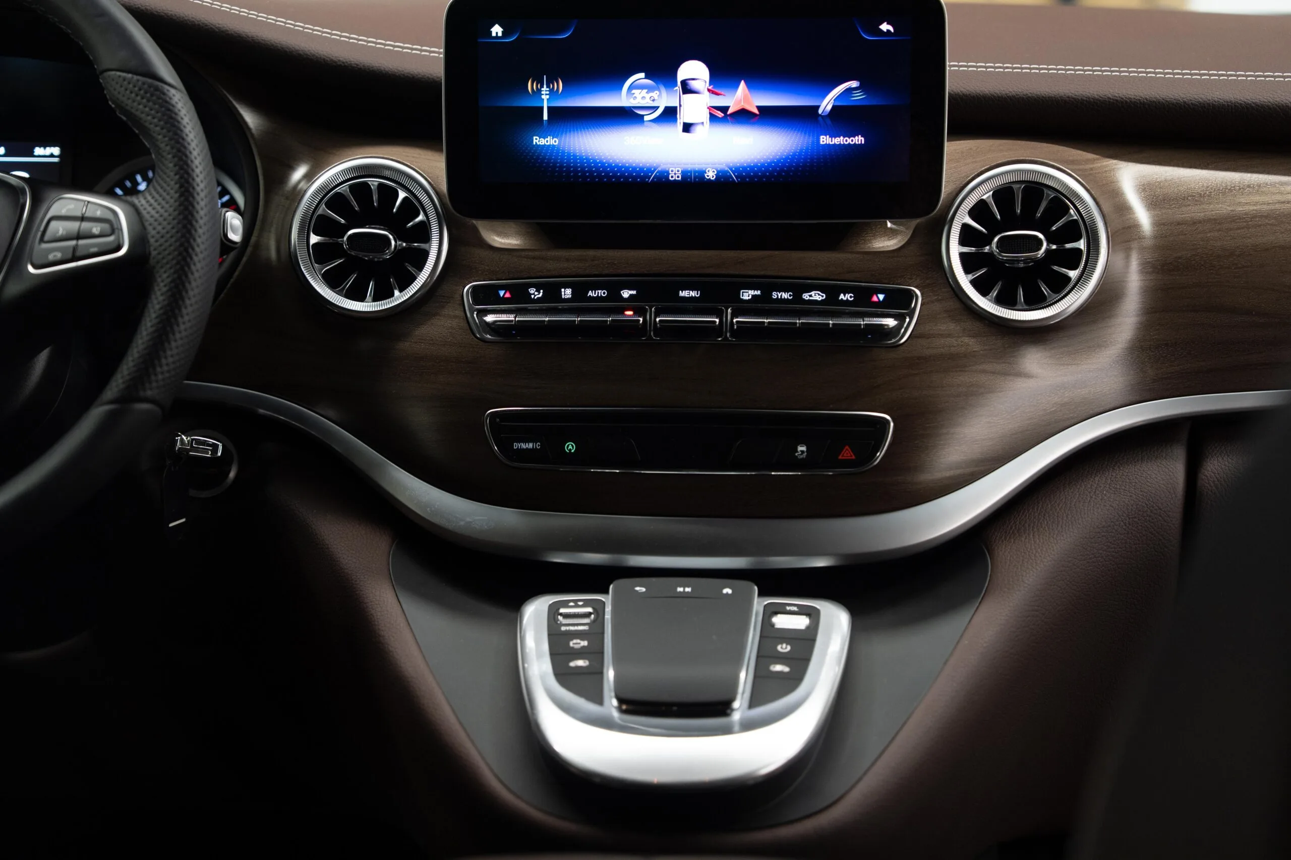 2024 Mercedes-Benz V-Class Long, 17/24