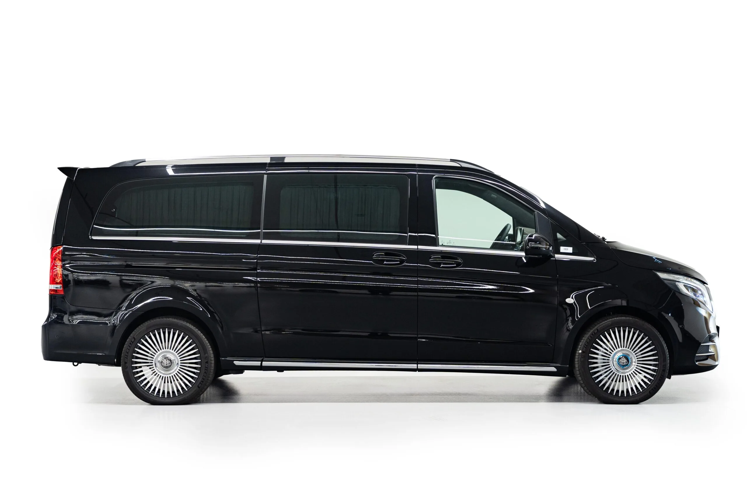 2024 Mercedes-Benz V-Class Long, 4/21