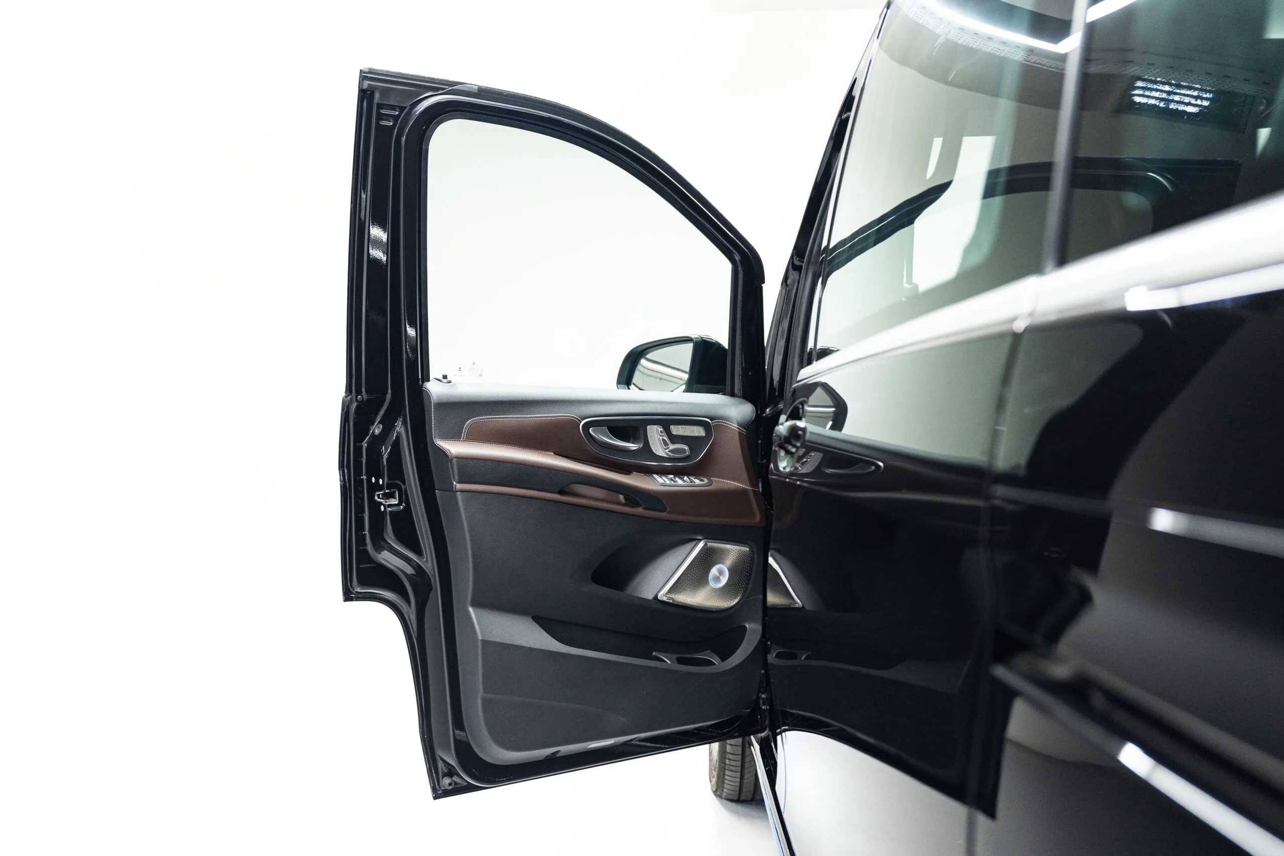 2024 Mercedes-Benz V-Class Long, 8/21