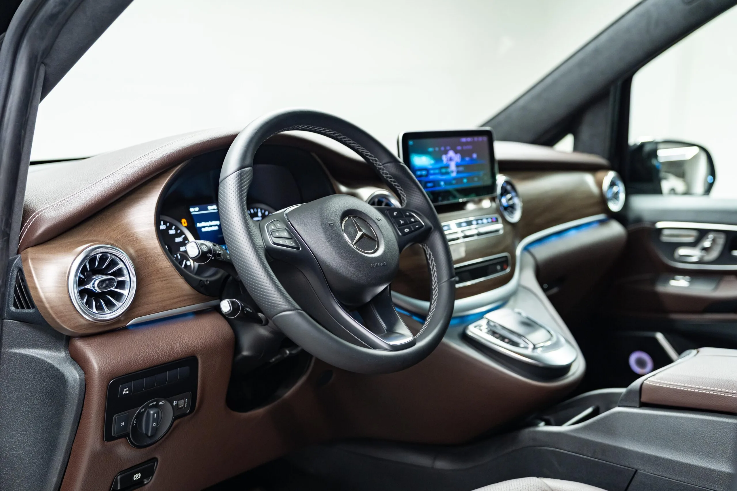 2024 Mercedes-Benz V-Class Long, 10/21