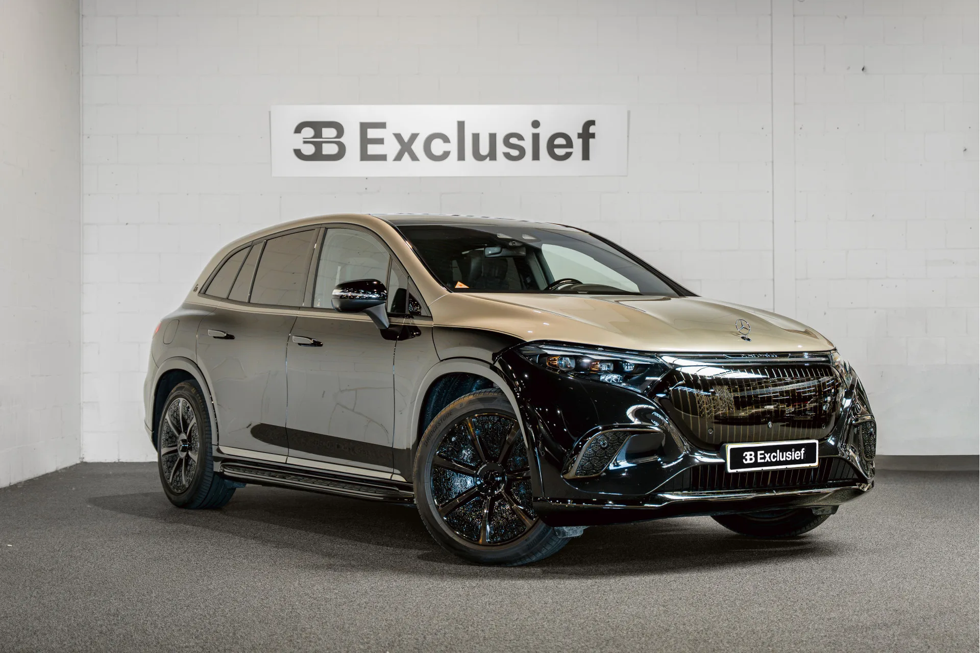 2024 Mercedes-Maybach EQS 680 SUV angeboten von einem Fachhändler in Rotterdam, Niederlande, Hauptfoto