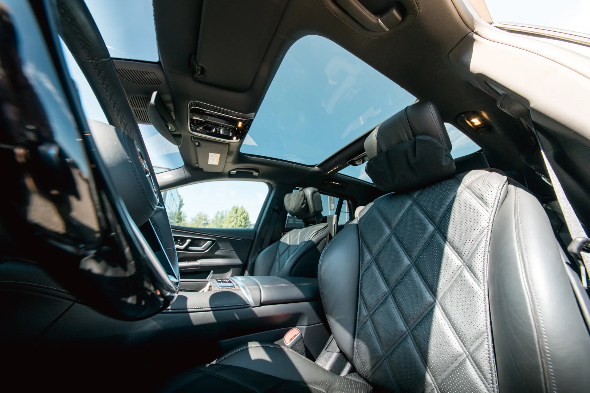 2024 Mercedes-Maybach EQS 680 SUV, 3/30