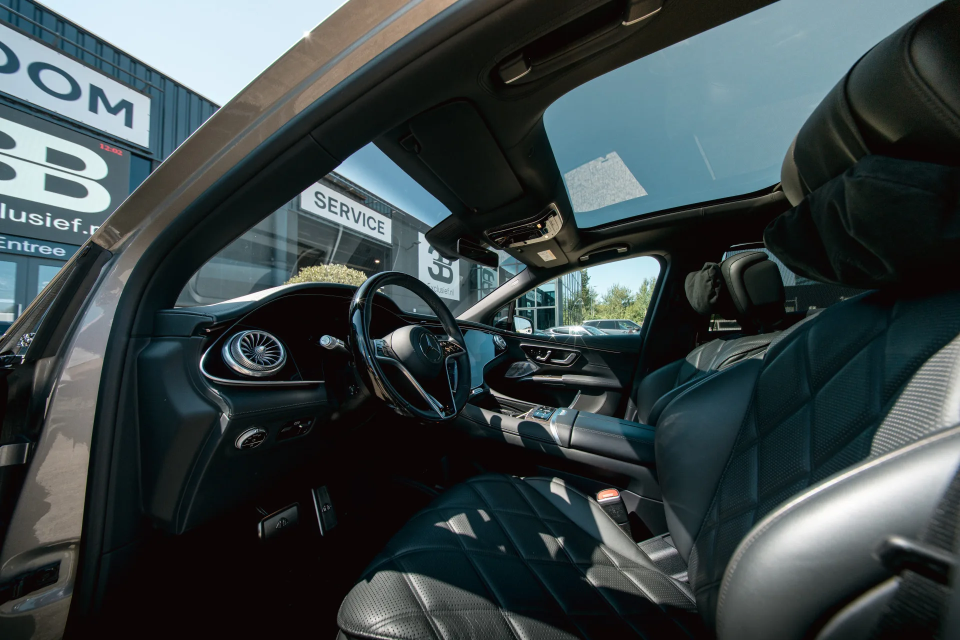 2024 Mercedes-Maybach EQS 680 SUV, 4/30