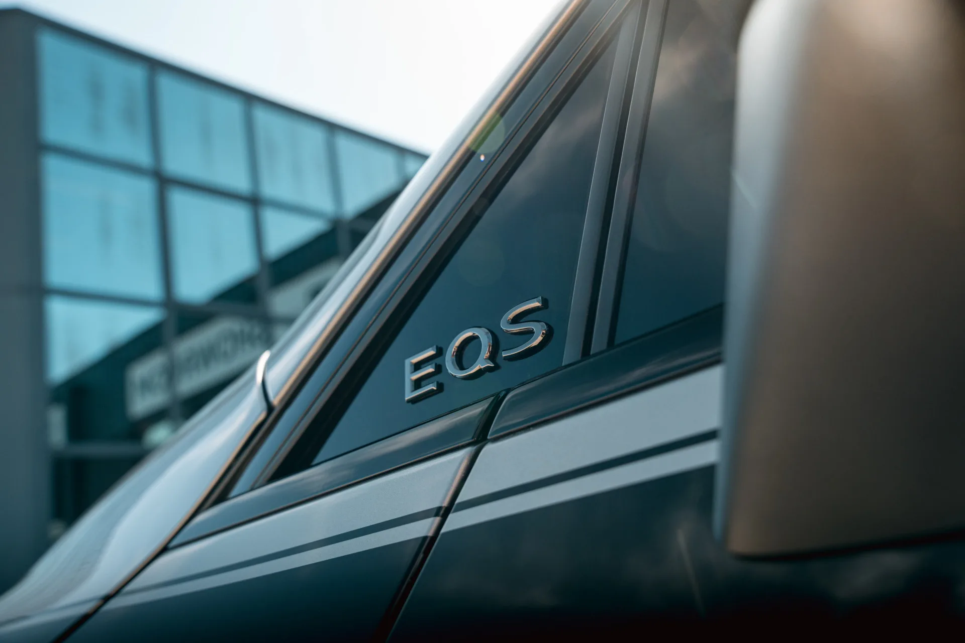 2024 Mercedes-Maybach EQS 680 SUV, 17/30