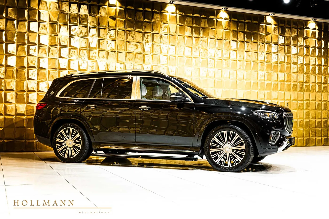 2024 Mercedes-Maybach GLS 600 facelift proposée par un concessionnaire spécialisé à Stuhr, Allemagne, photo 2 sur 8