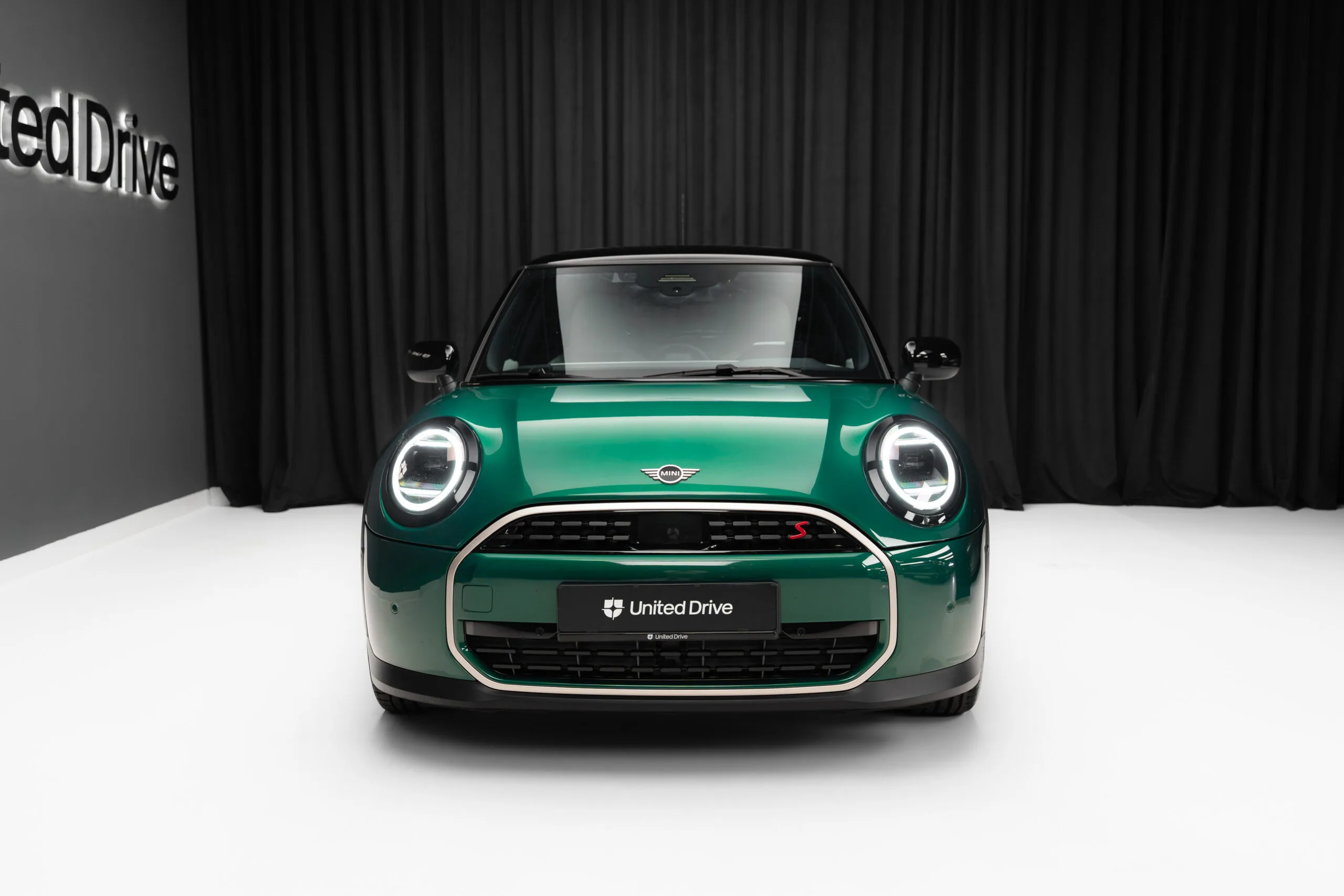 2024 MINI Cooper S, 2/30