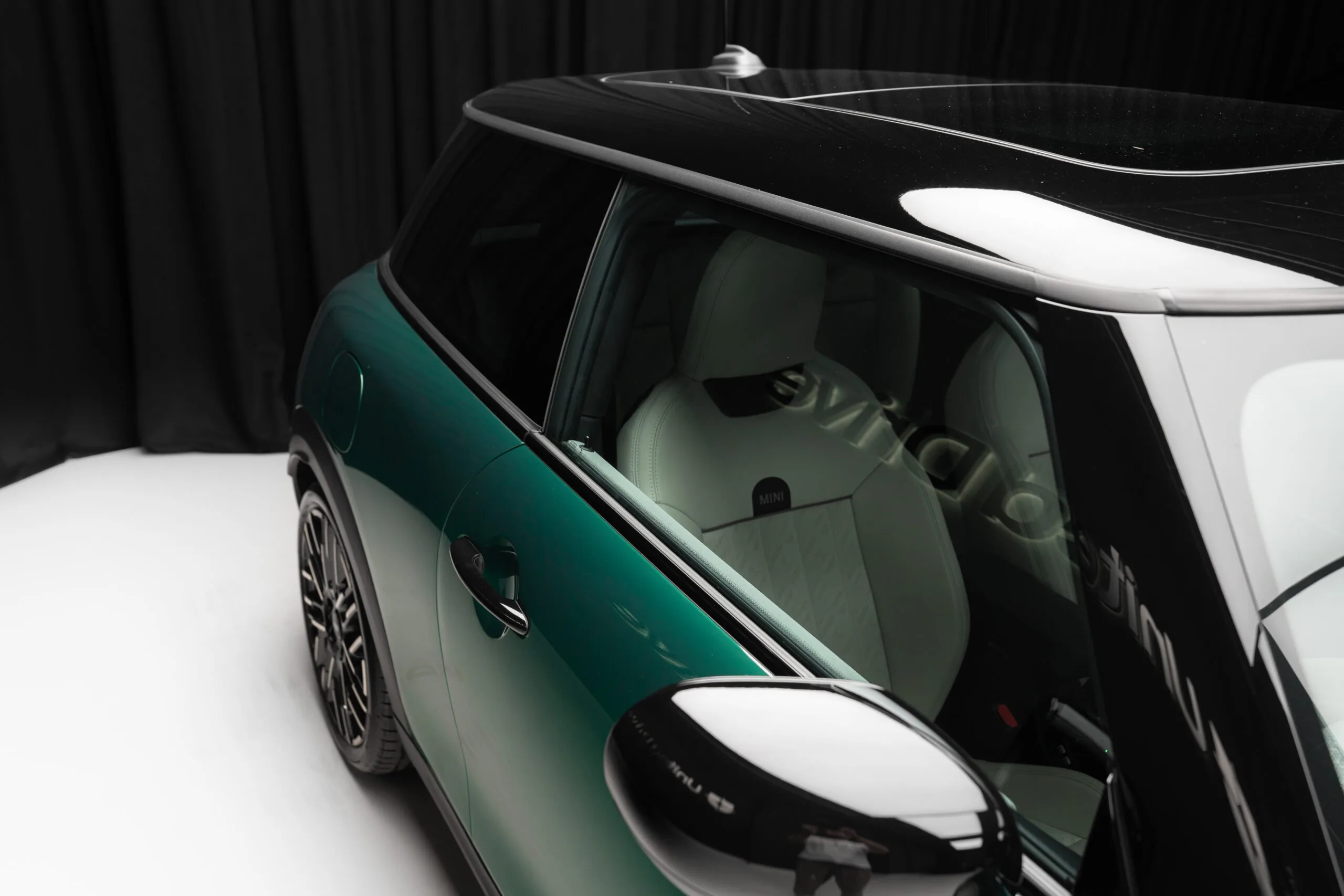 2024 MINI Cooper S, 4/30