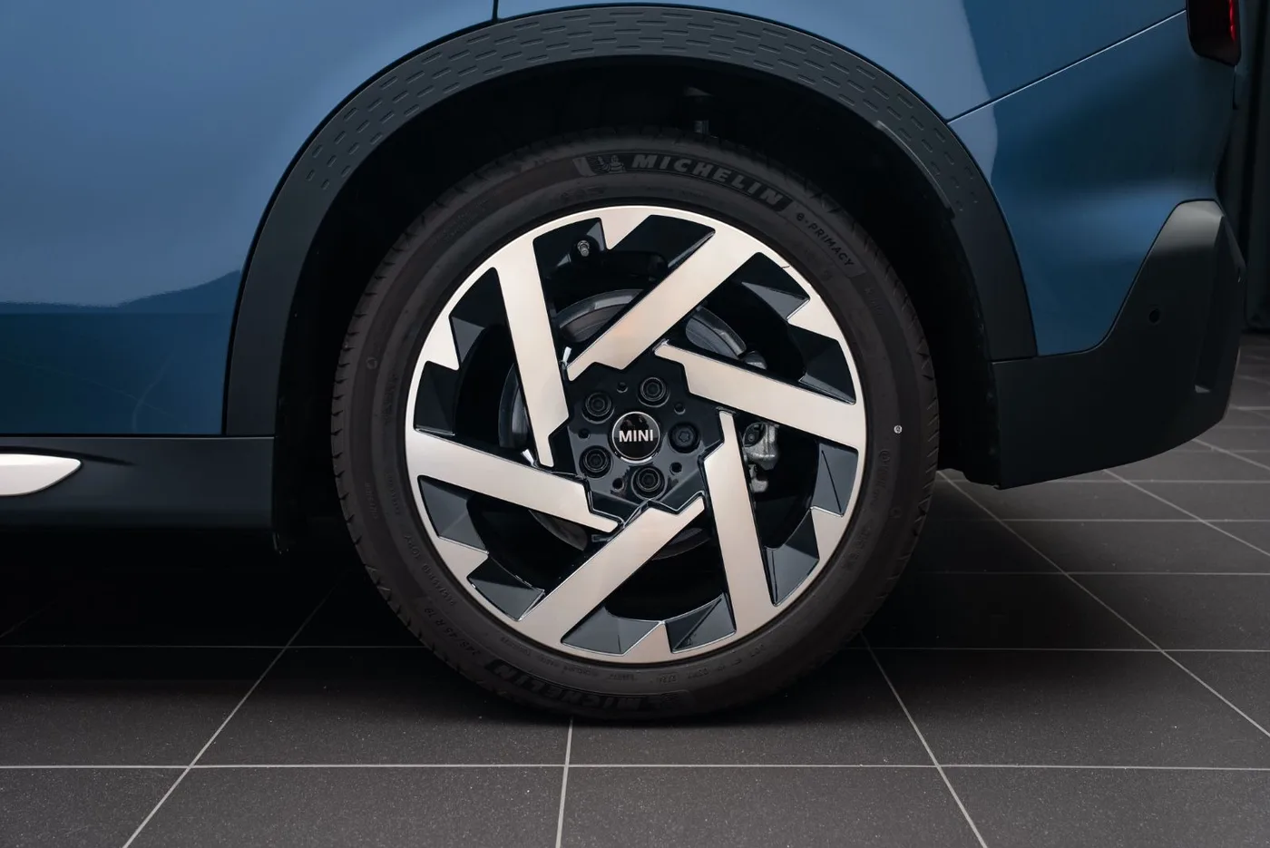 2024 MINI Countryman SE ALL4 angeboten von einem Fachhändler in Putzbrunn, Deutschland, Foto 5 von 23