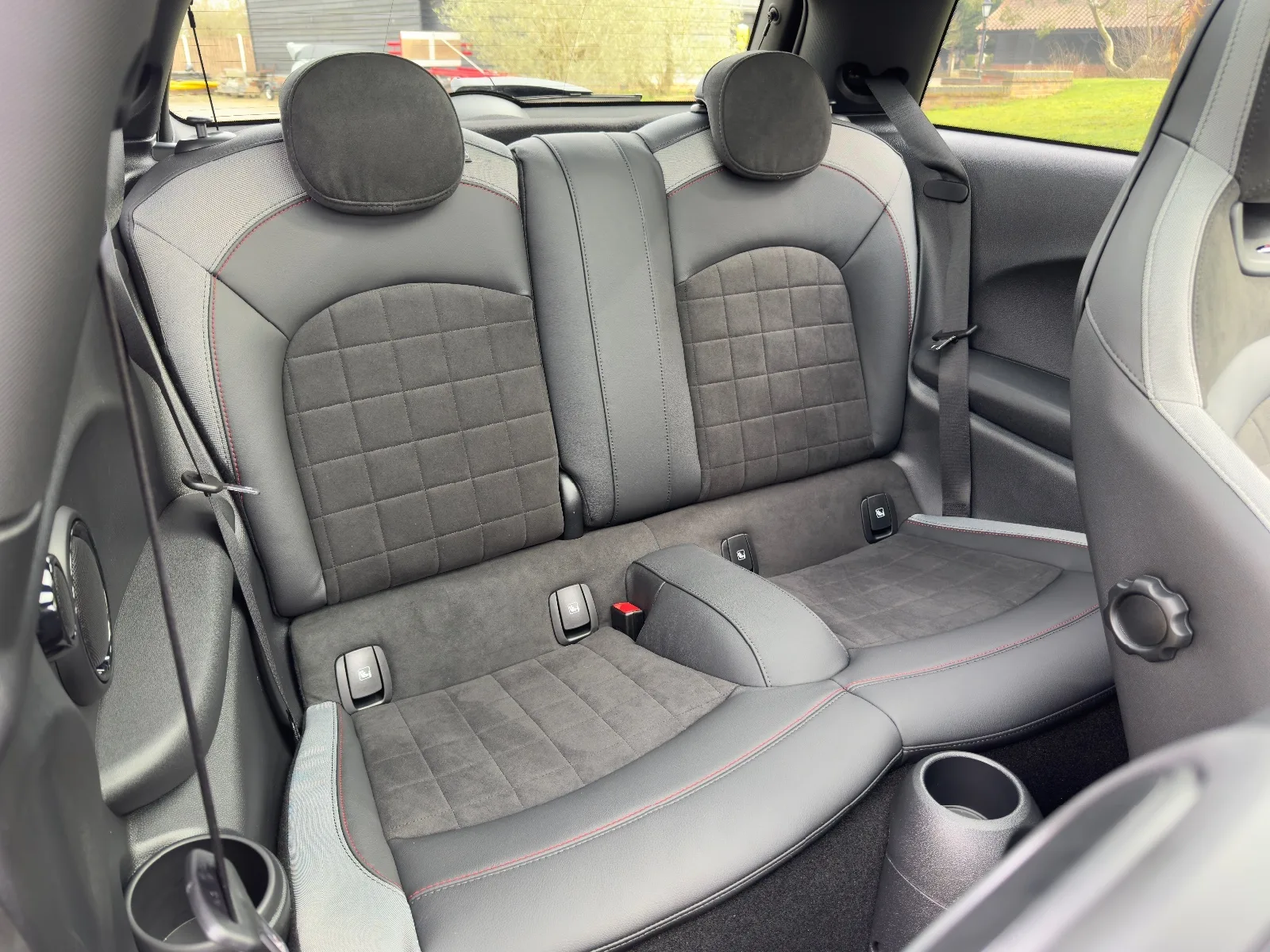 2024 MINI John Cooper Works 1to6 Edition, 29/30
