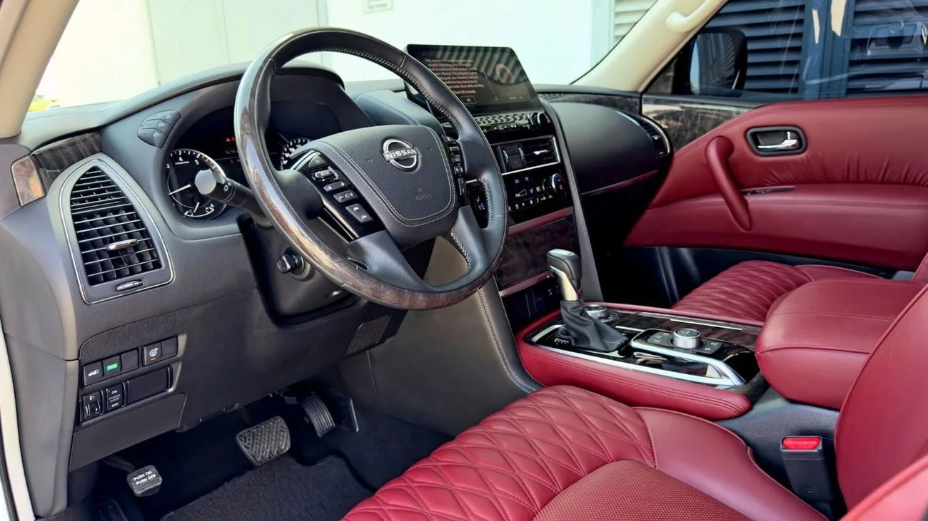2024 Nissan Patrol Le Platinum City angeboten von einem Fachhändler in Dubai, Vereinigte Arabische Emirate, Foto 8 von 14