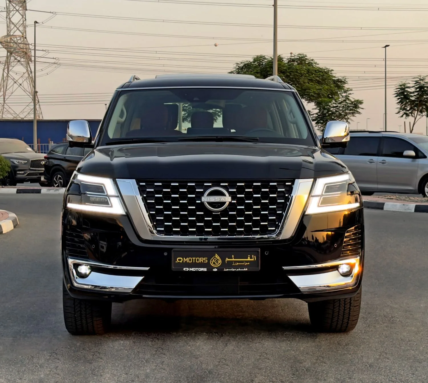 2024 Nissan Patrol Le Platinum City angeboten von einem Fachhändler in Dubai, Vereinigte Arabische Emirate, Foto 2 von 14