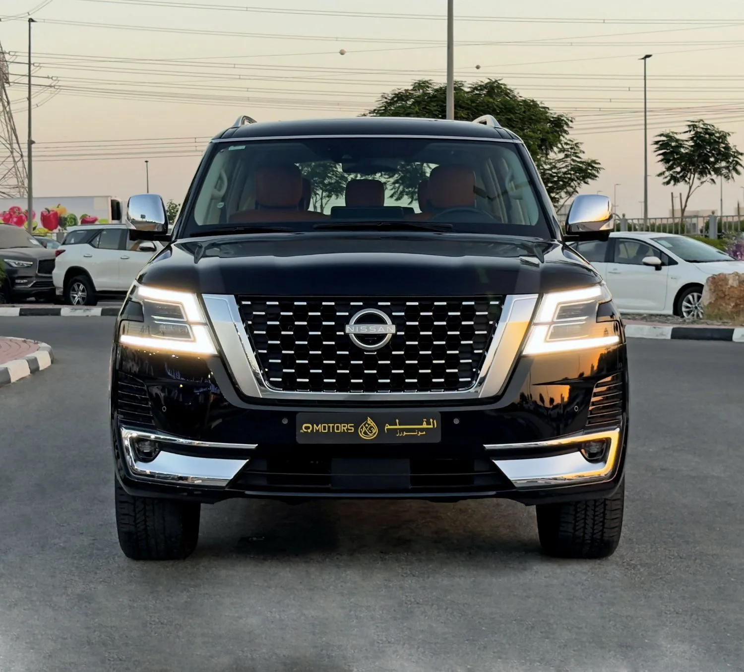2024 Nissan Patrol Le Platinum City angeboten von einem Fachhändler in Dubai, Vereinigte Arabische Emirate, Foto 2 von 13