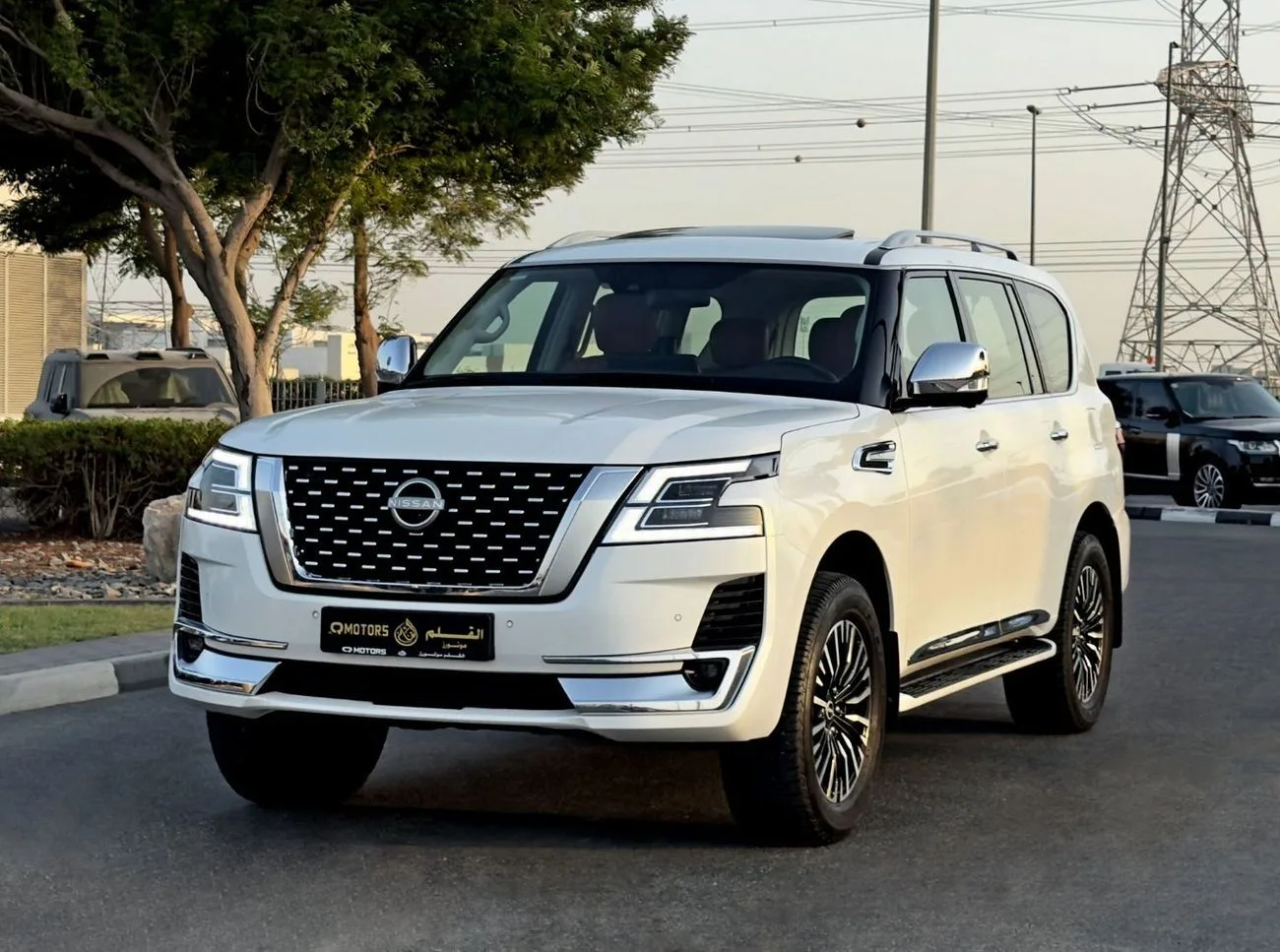 2024 Nissan Patrol Se Platinum City angeboten von einem Fachhändler in Dubai, Vereinigte Arabische Emirate, Hauptfoto