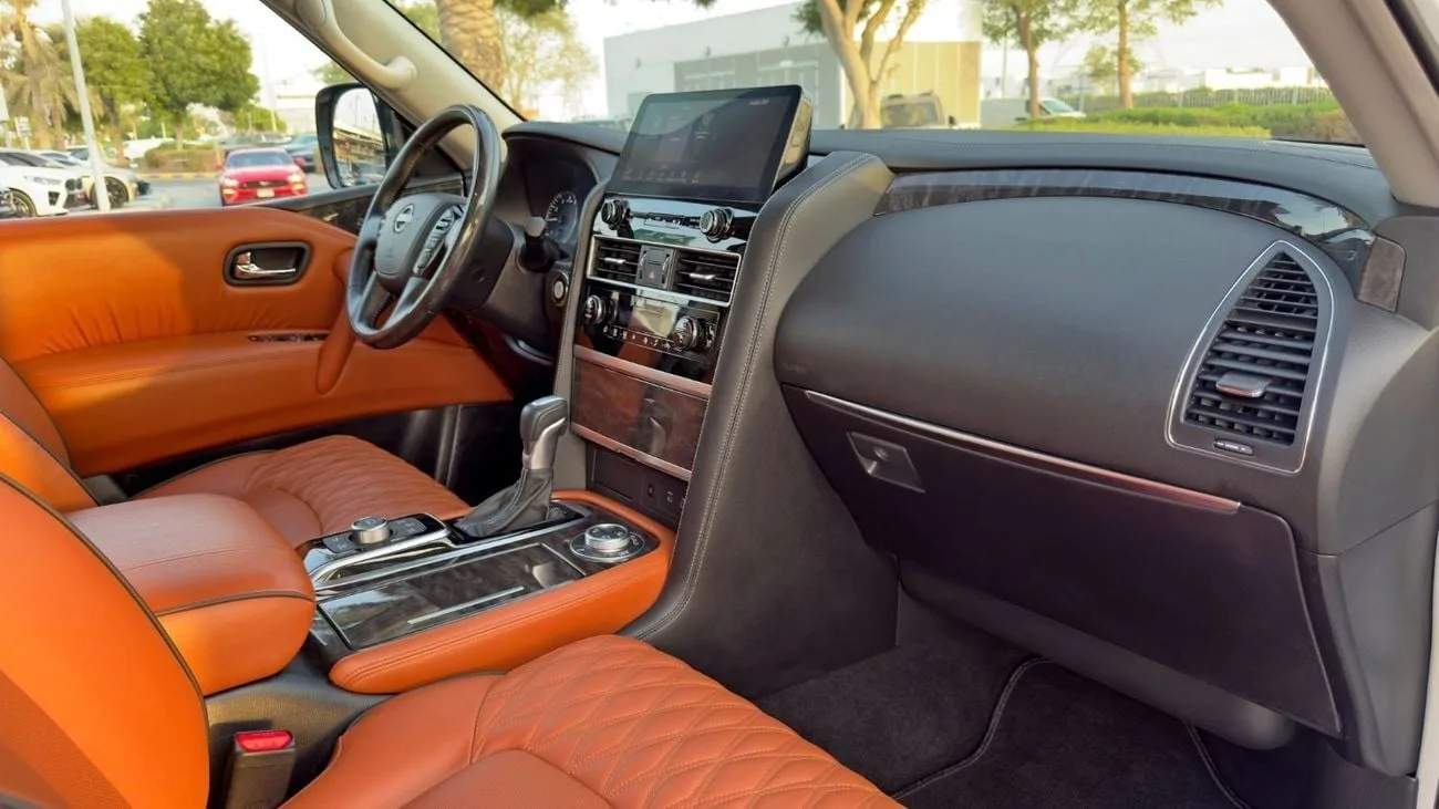 2024 Nissan Patrol Se Platinum City angeboten von einem Fachhändler in Dubai, Vereinigte Arabische Emirate, Foto 10 von 14