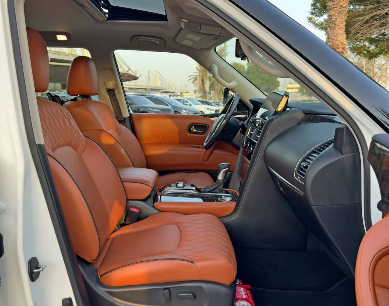 2024 Nissan Patrol Se Platinum City angeboten von einem Fachhändler in Dubai, Vereinigte Arabische Emirate, Foto 11 von 14