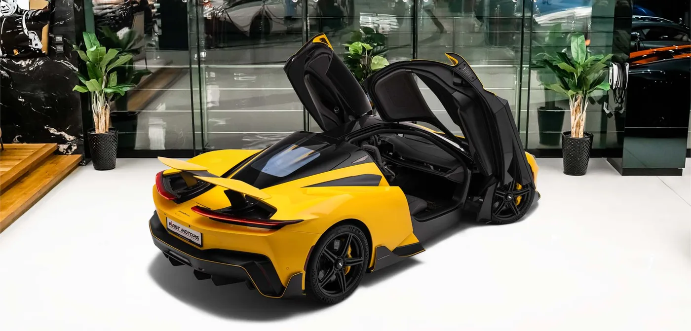 2024 Pininfarina Battista angeboten von einem Fachhändler in Dubai, Vereinigte Arabische Emirate, Außenansicht 2