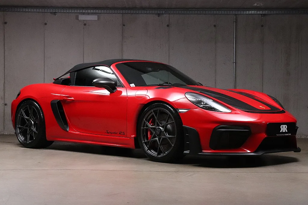 2024 Porsche 718 Spyder RS Weissach package offered by a specialist dealer in Unterweitersdorf, Austria, photo 4 of 15