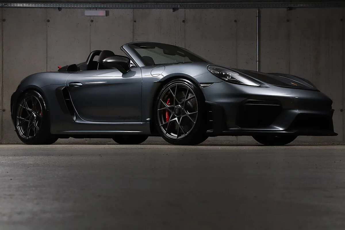 2024 Porsche 718 Spyder RS Weissach package offered by a specialist dealer in Unterweitersdorf, Austria, photo 2 of 15