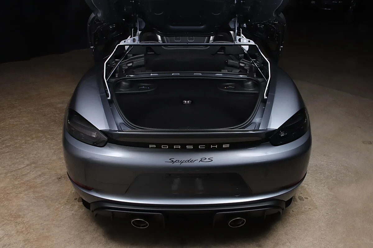 2024 Porsche 718 Spyder RS Weissach package offered by a specialist dealer in Unterweitersdorf, Austria, photo 7 of 15