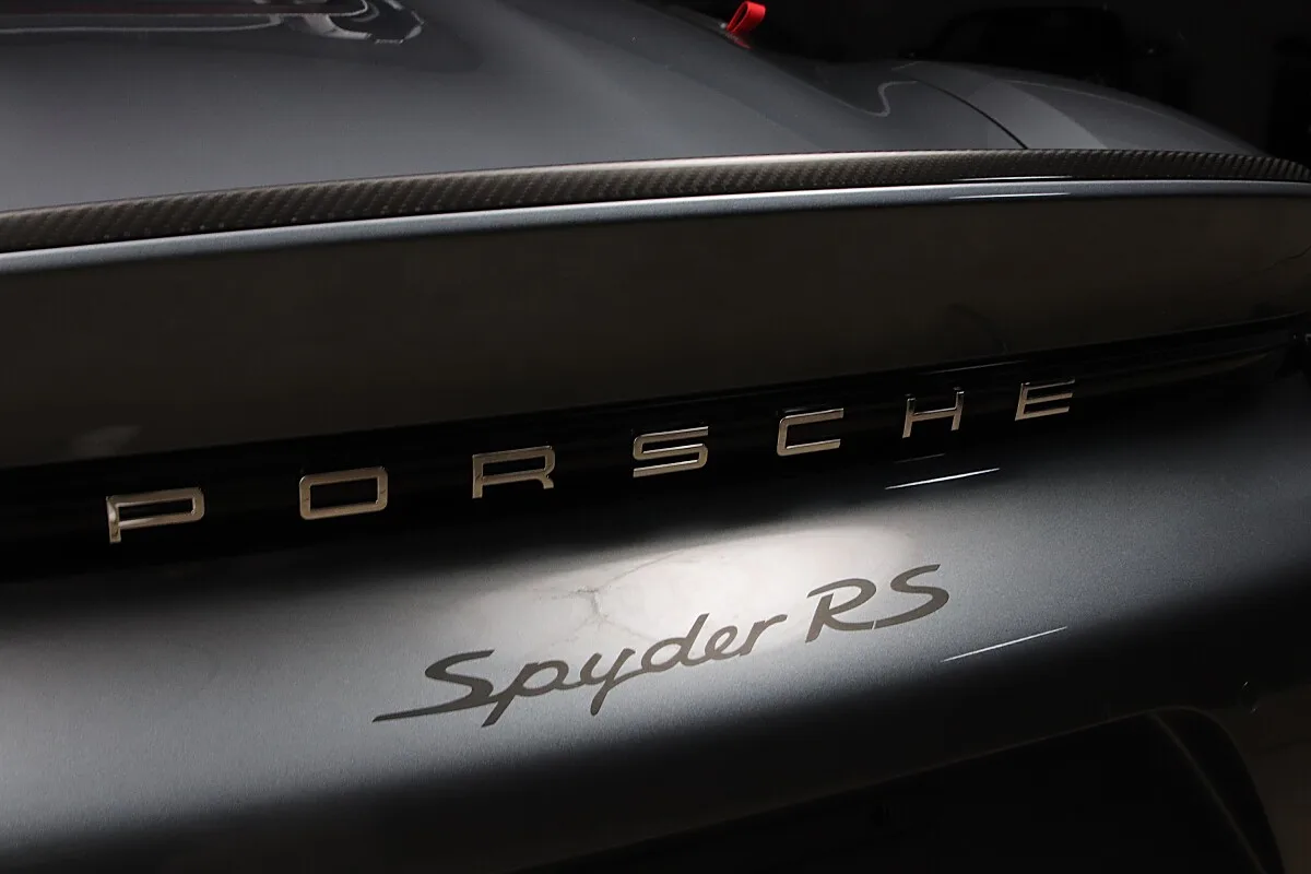 2024 Porsche 718 Spyder RS Weissach package offered by a specialist dealer in Unterweitersdorf, Austria, photo 8 of 15