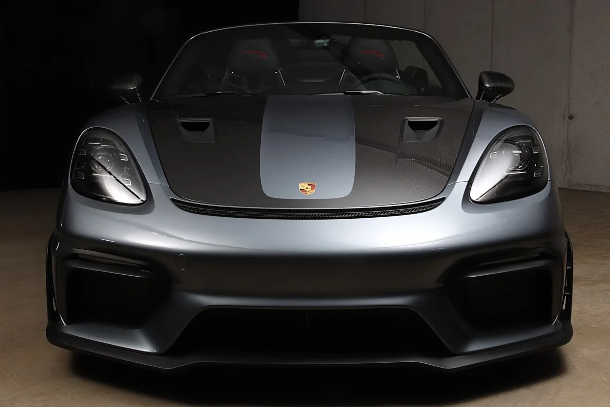 2024 Porsche 718 Spyder RS Weissach package offered by a specialist dealer in Unterweitersdorf, Austria, photo 11 of 15
