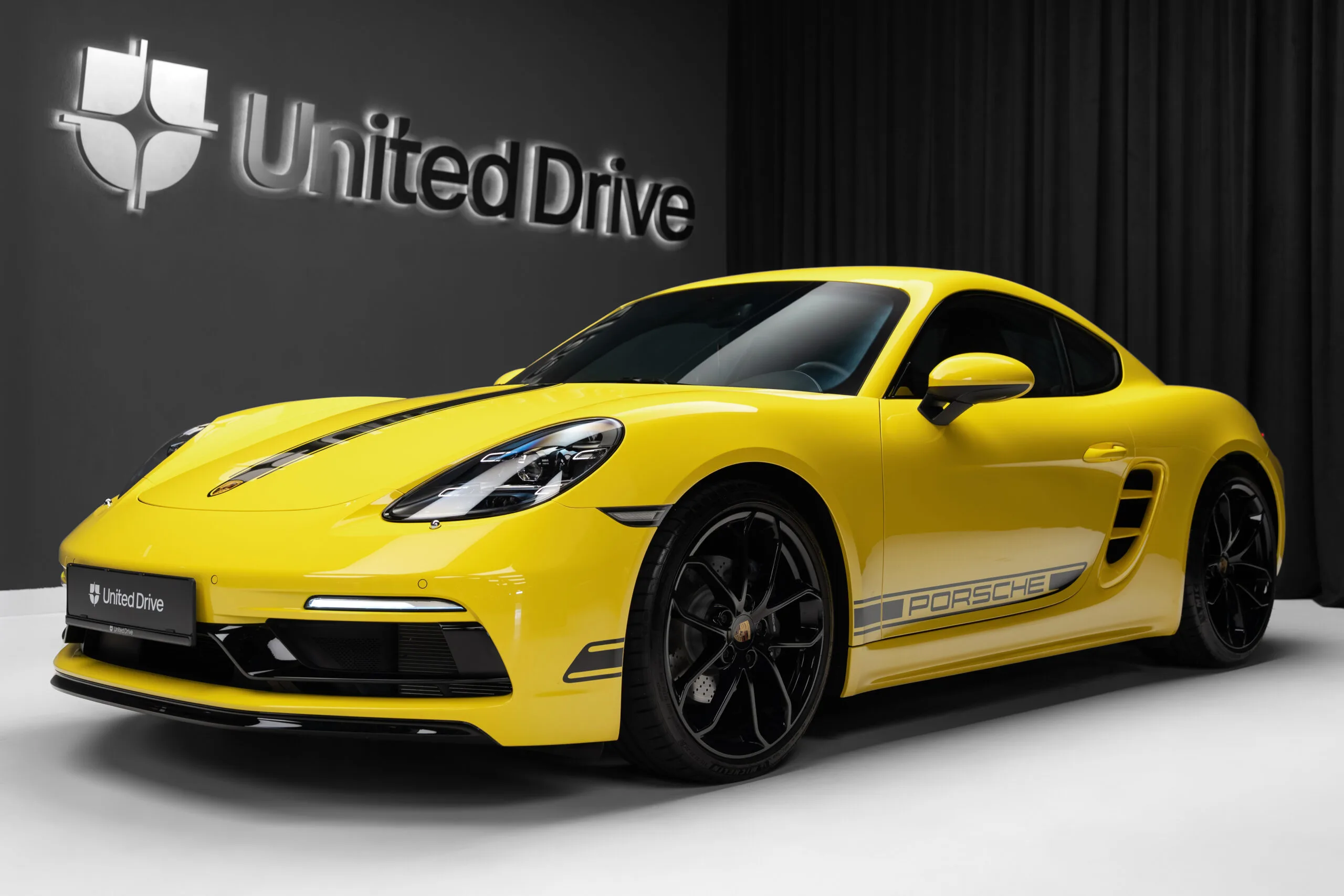 2024 Porsche 718 Cayman angeboten von einem Fachhändler in Voluntari, Rumänien, Hauptfoto