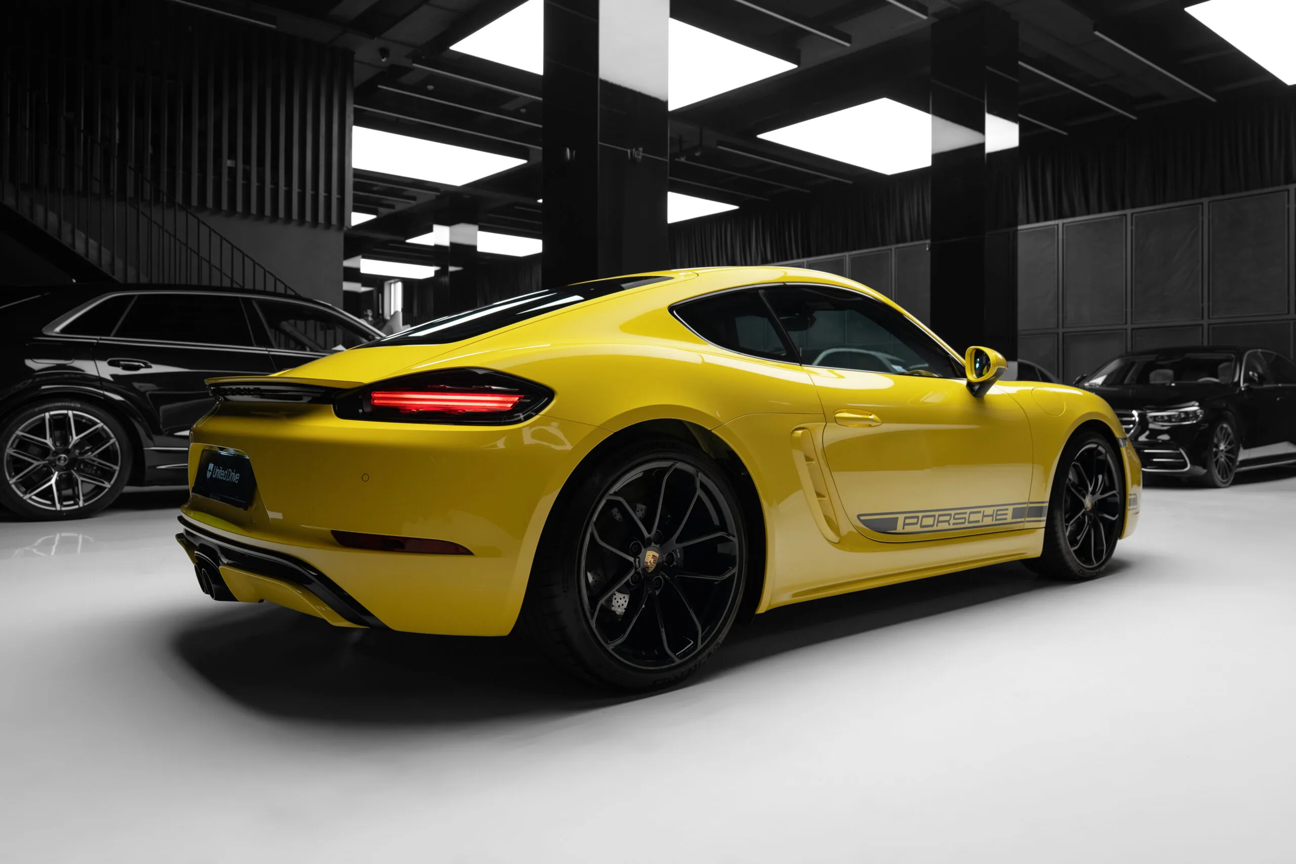 2024 Porsche 718 Cayman, 10/30