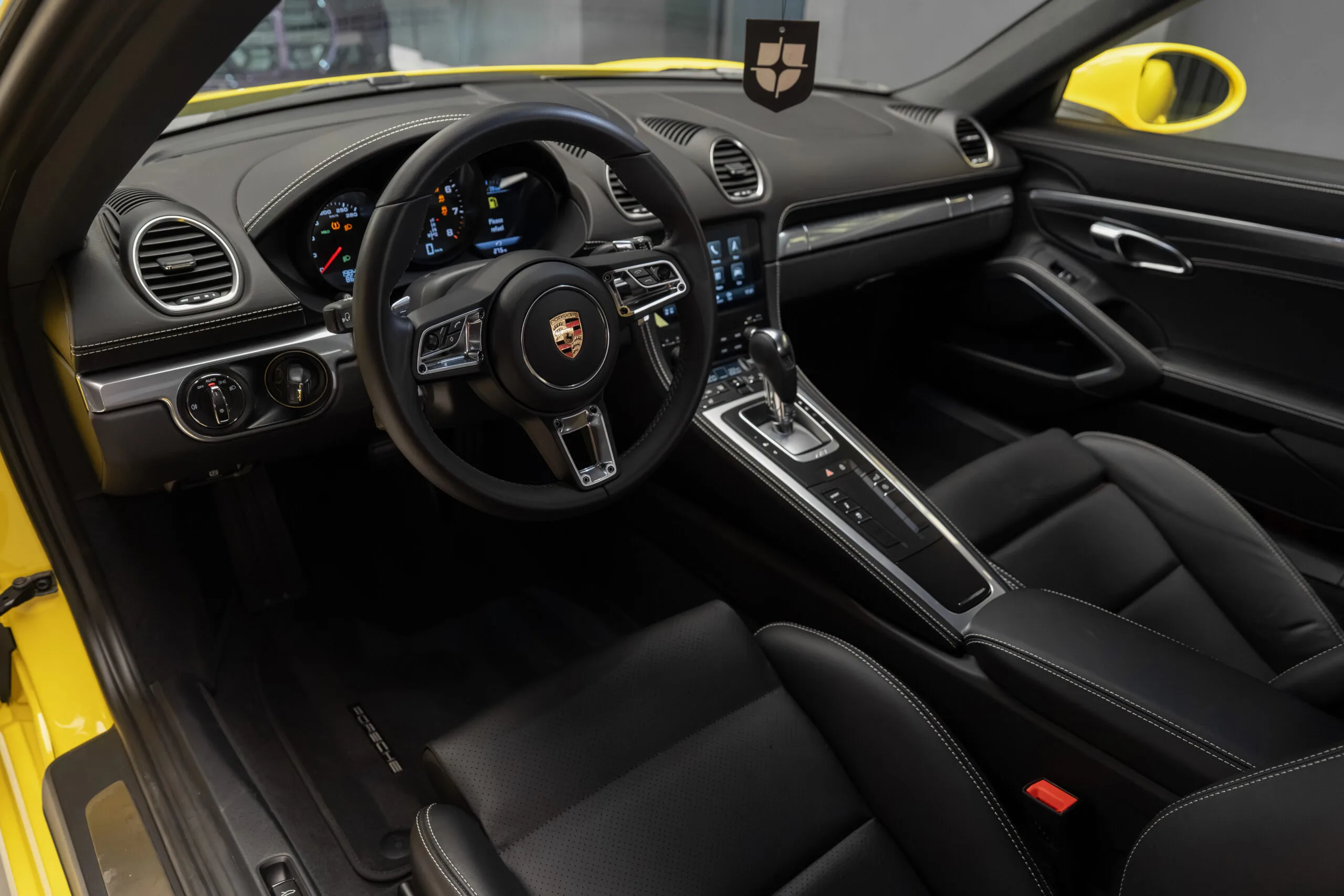 2024 Porsche 718 Cayman, 13/30