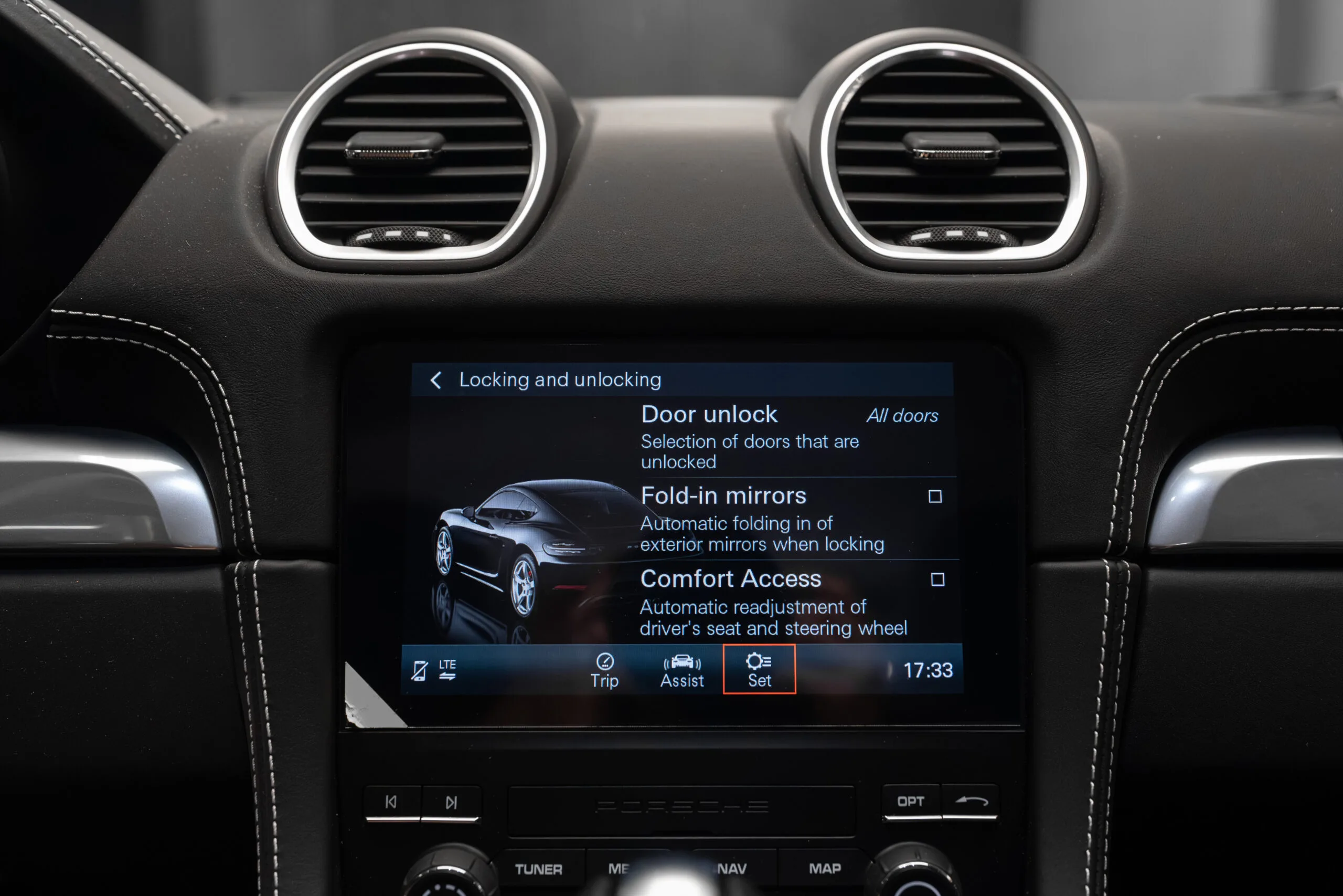 2024 Porsche 718 Cayman, 22/30