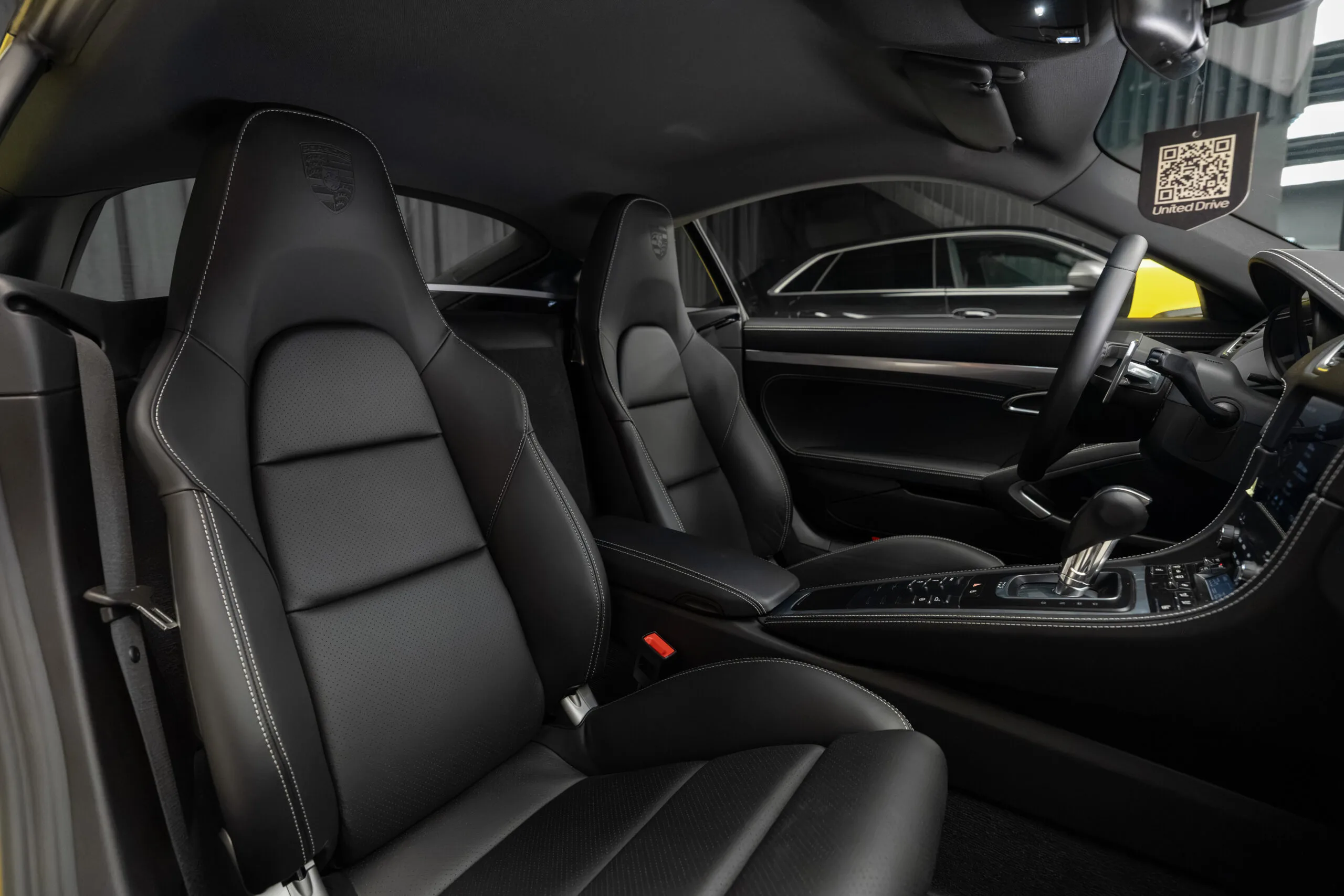 2024 Porsche 718 Cayman, 27/30