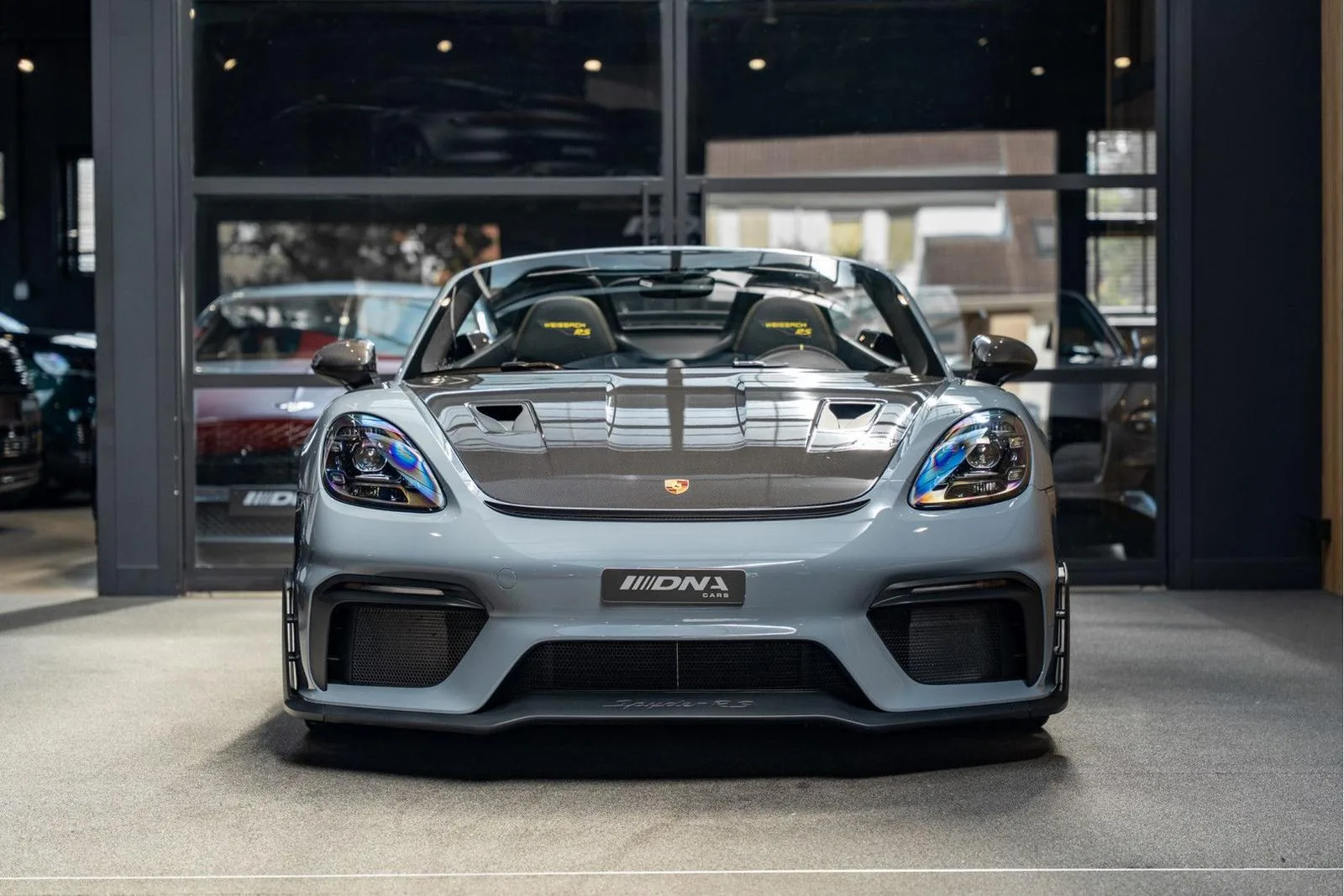2024 Porsche 718 Spyder RS Weissach, 2/30