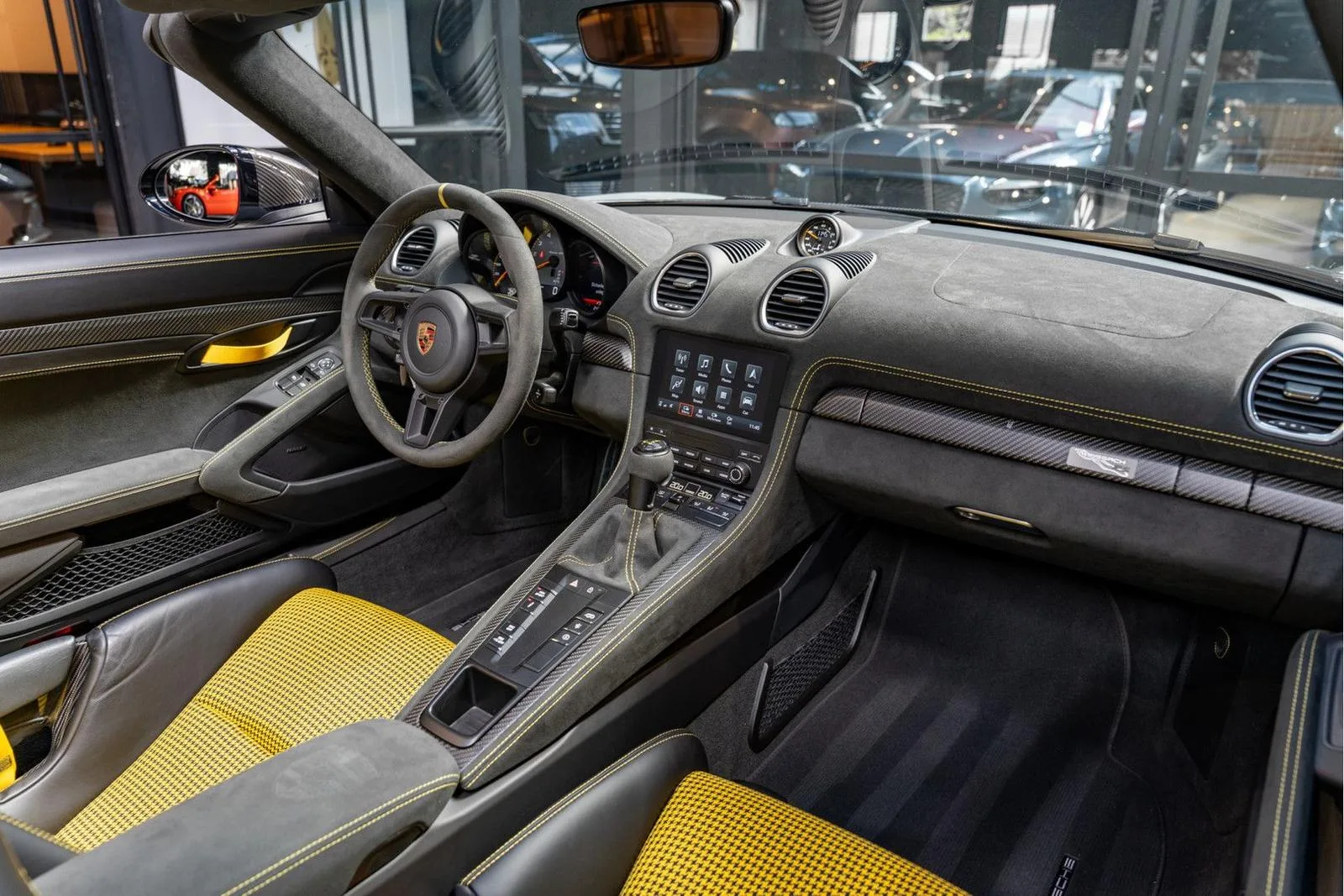 2024 Porsche 718 Spyder RS Weissach, 8/30