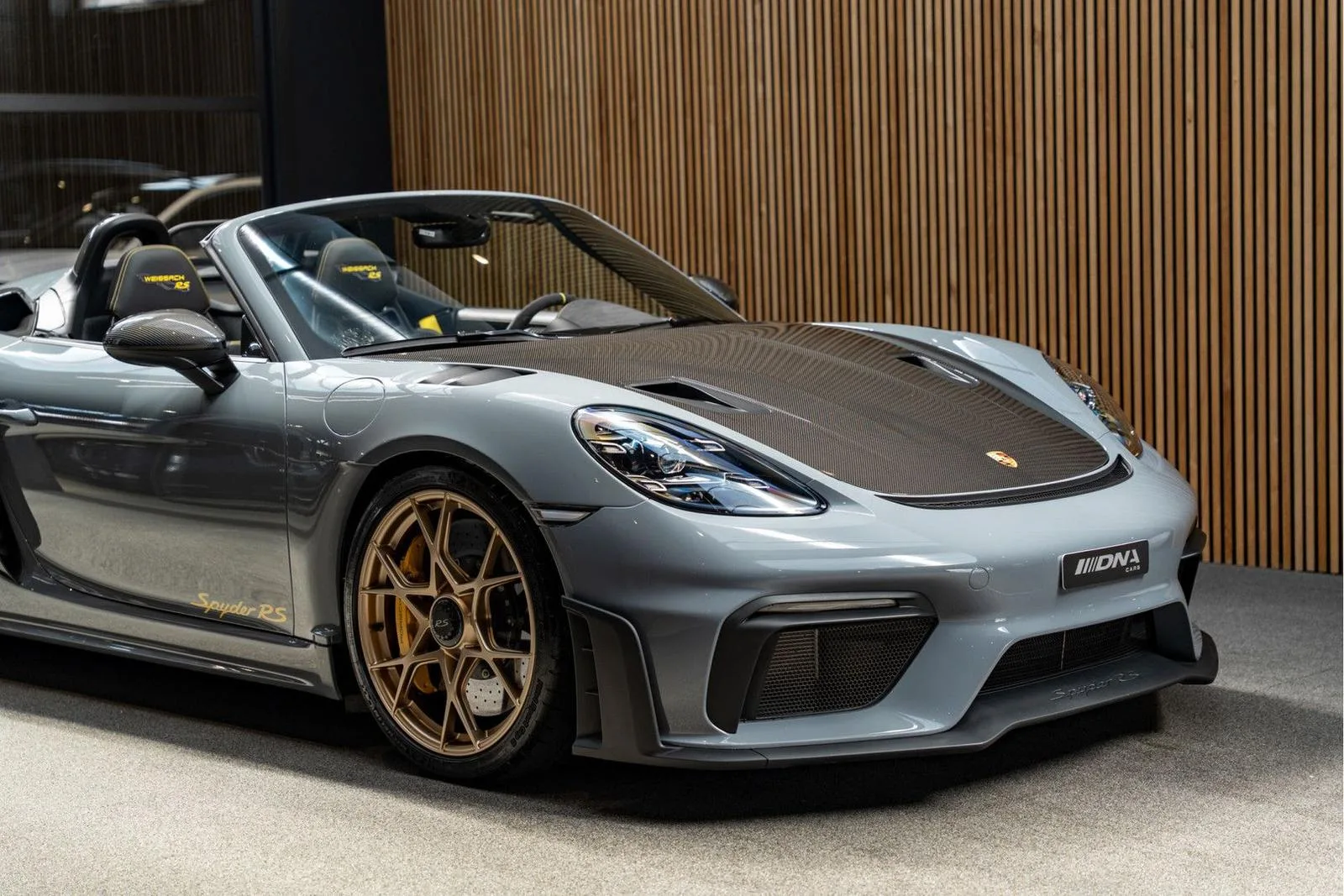 2024 Porsche 718 Spyder RS Weissach, 10/30