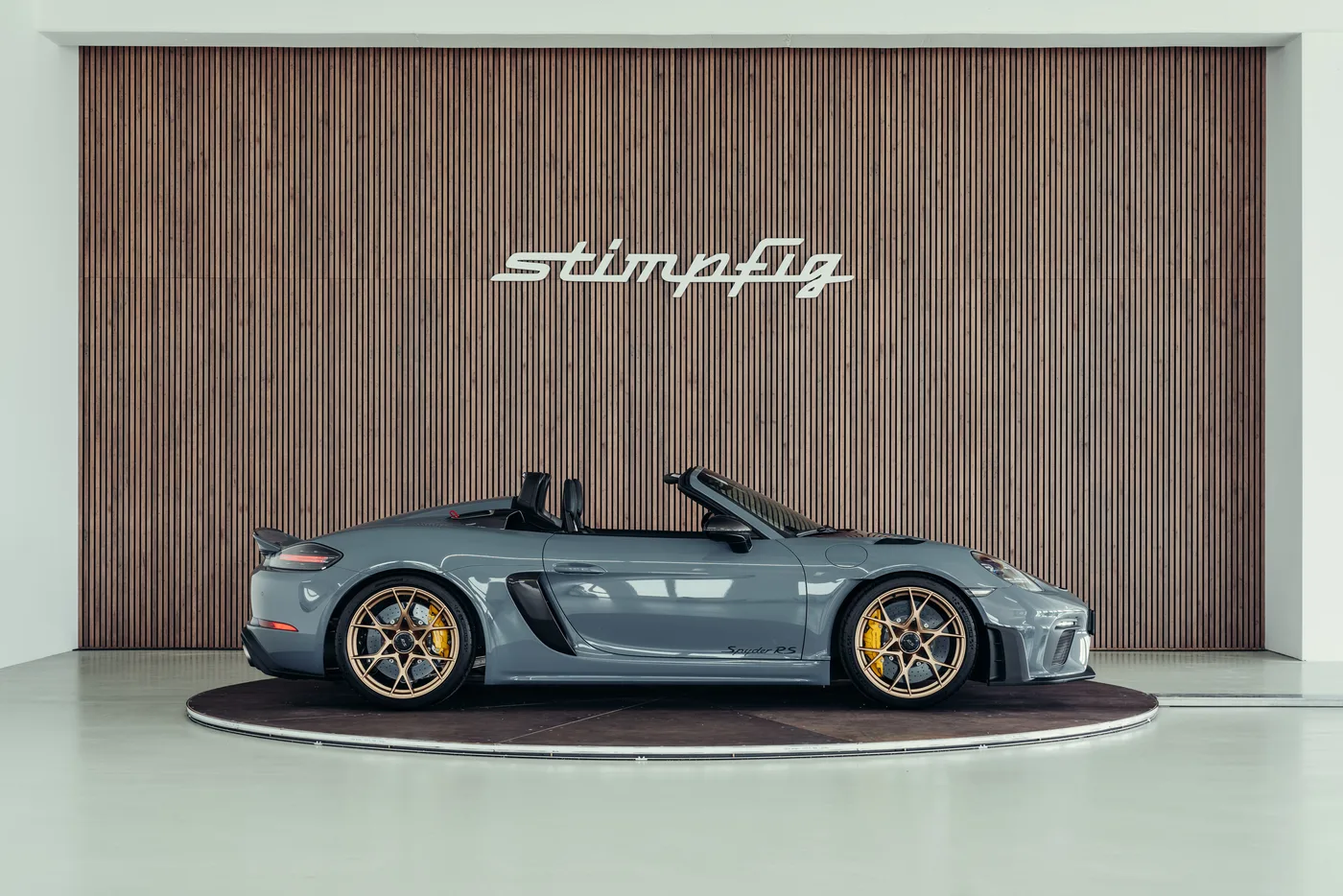 2024 Porsche 718 Spyder RS angeboten von einem Oldtimerspezialisten in Stuttgart, Deutschland, Foto 6 von 25