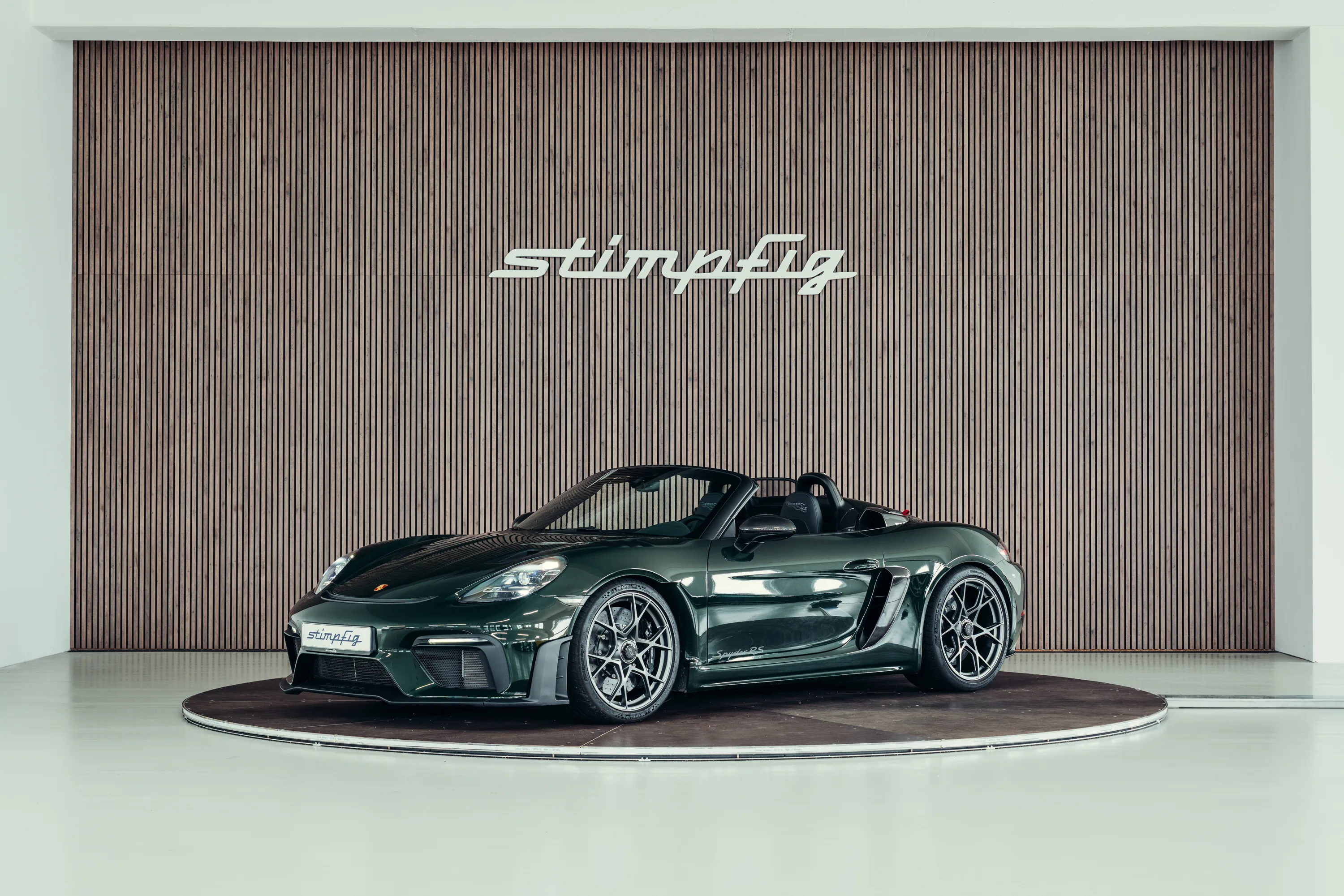 2024 Porsche 718 Spyder RS angeboten von einem Fachhändler in Stuttgart, Deutschland, Hauptfoto