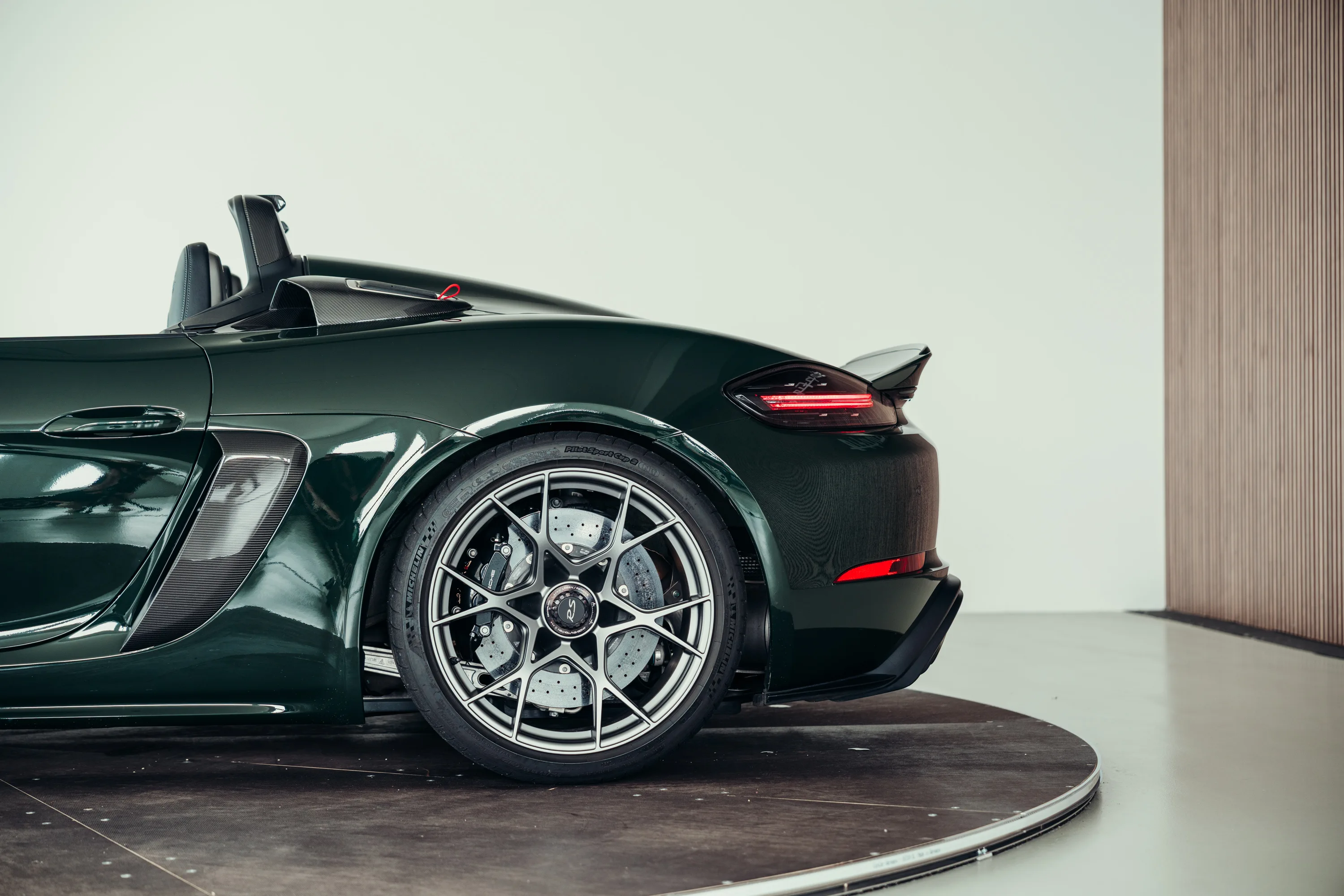 2024 Porsche 718 Spyder RS, 13/30