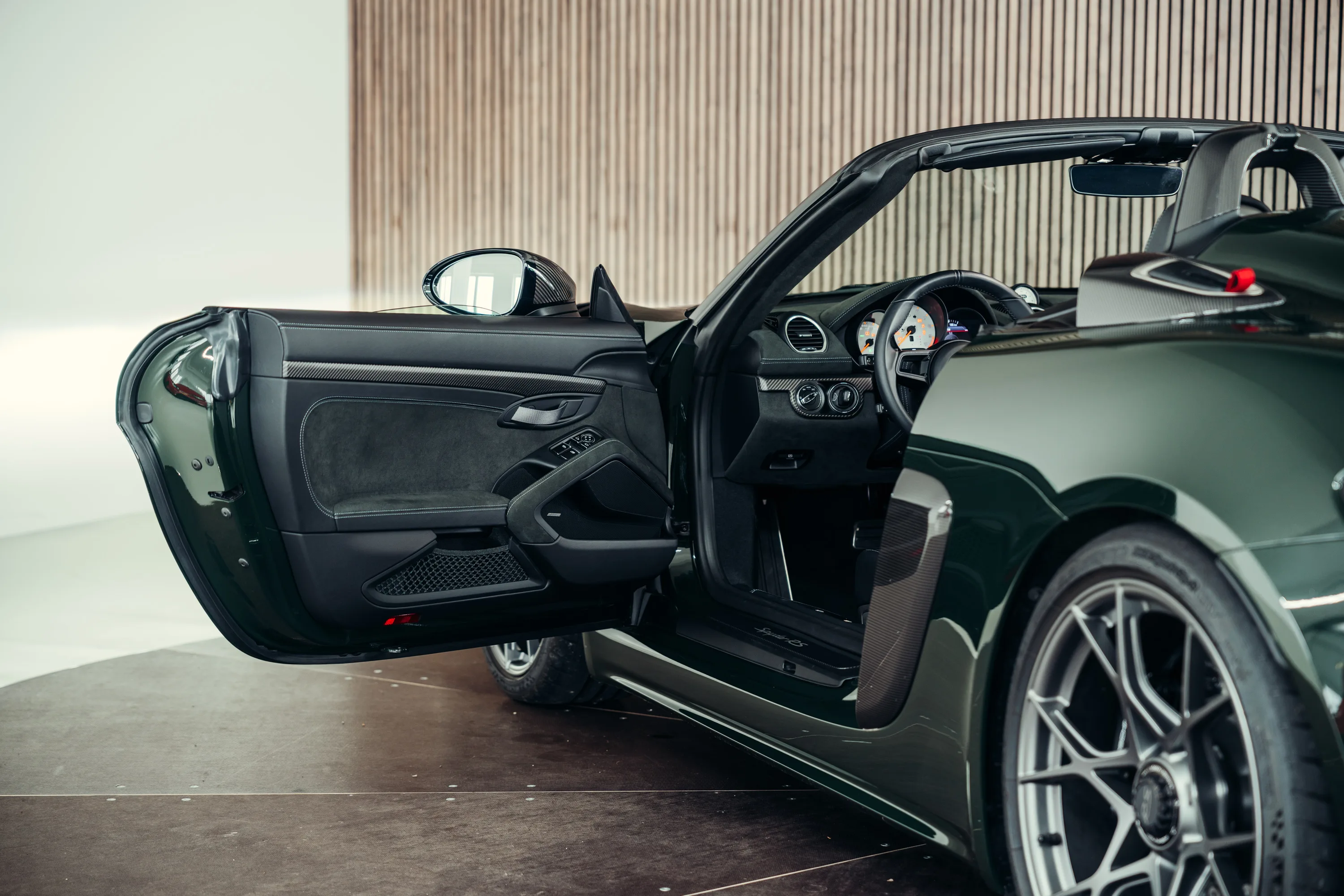 2024 Porsche 718 Spyder RS, 17/30