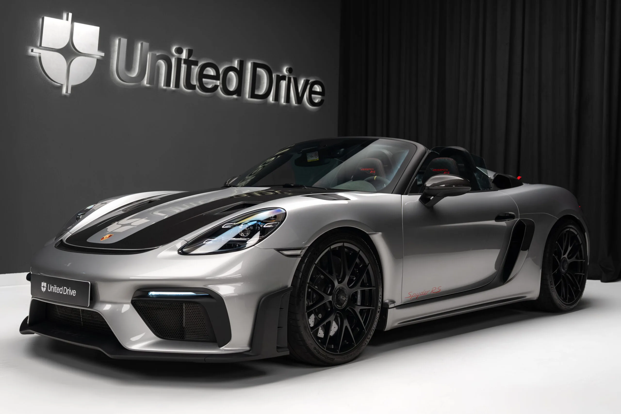 2024 Porsche 718 Spyder RS Weissach package angeboten von einem Fachhändler in Voluntari, Rumänien, Hauptfoto