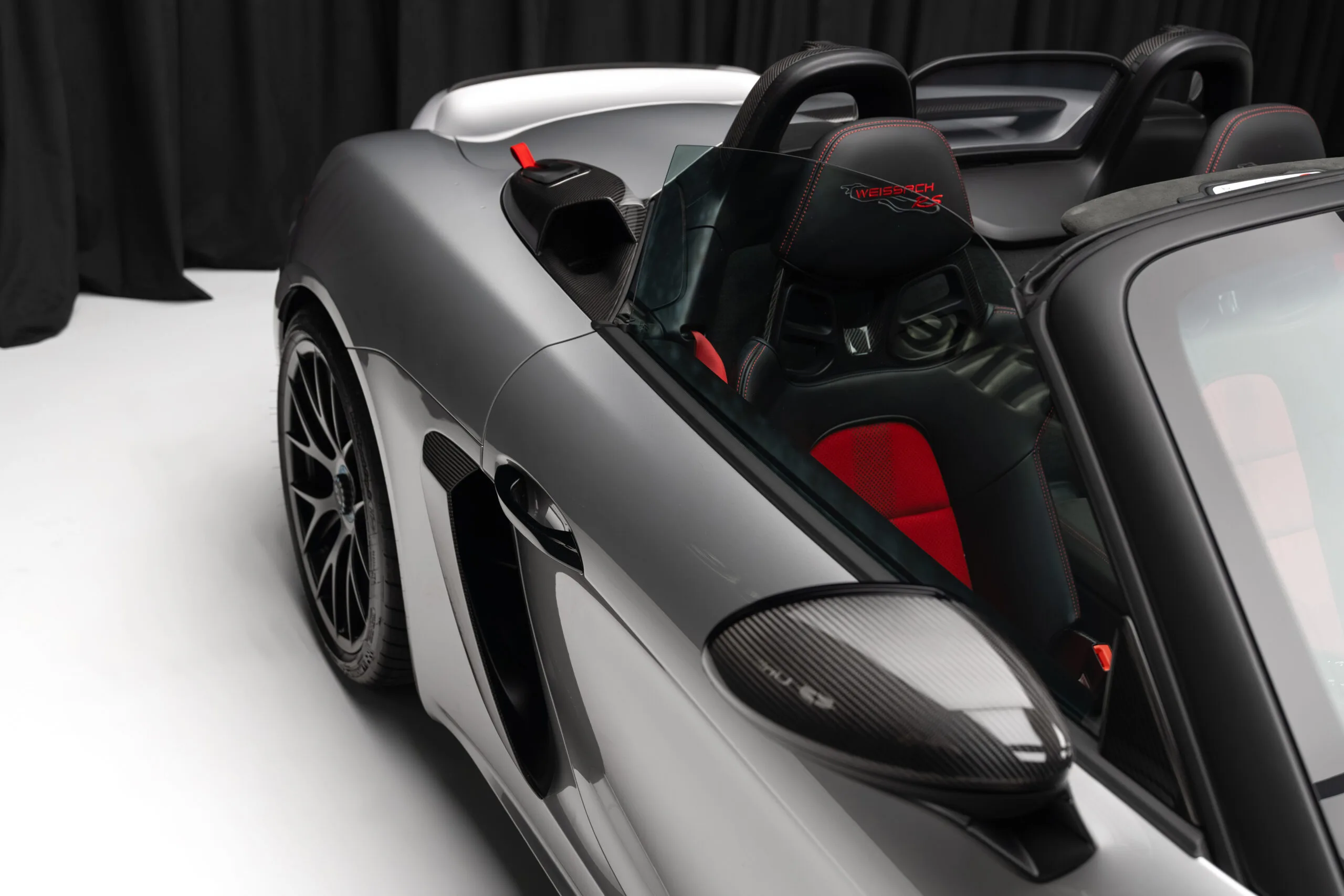 2024 Porsche 718 Spyder RS Weissach package, 5/30