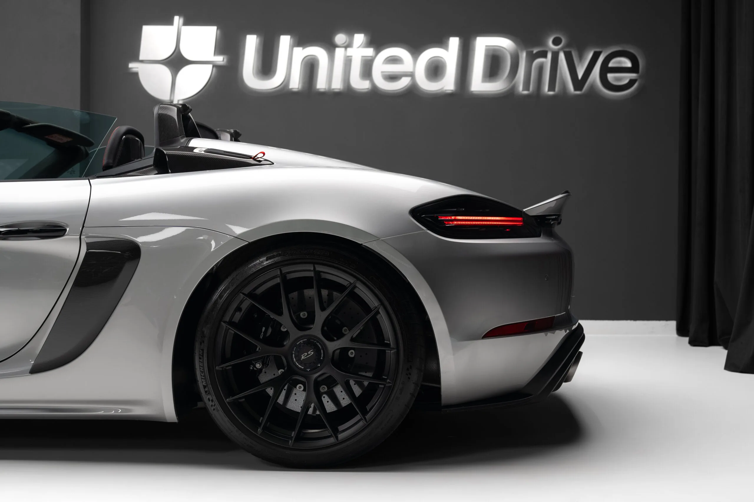 2024 Porsche 718 Spyder RS Weissach package, 9/30
