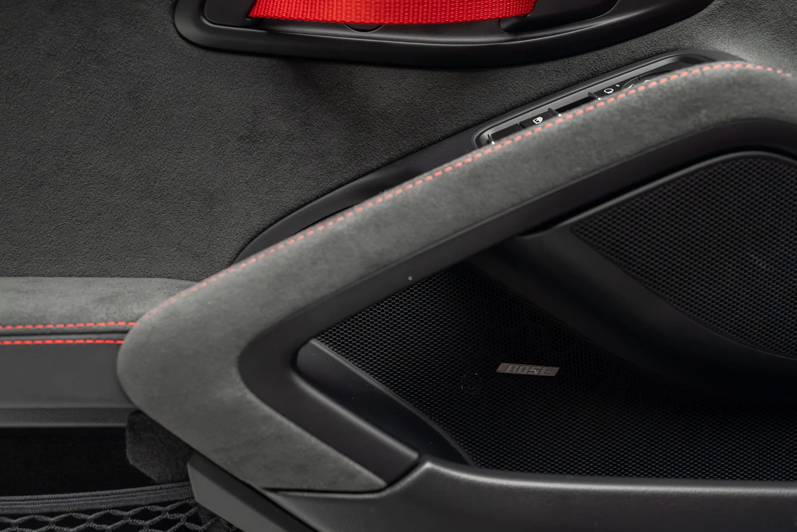 2024 Porsche 718 Spyder RS Weissach package, 13/30