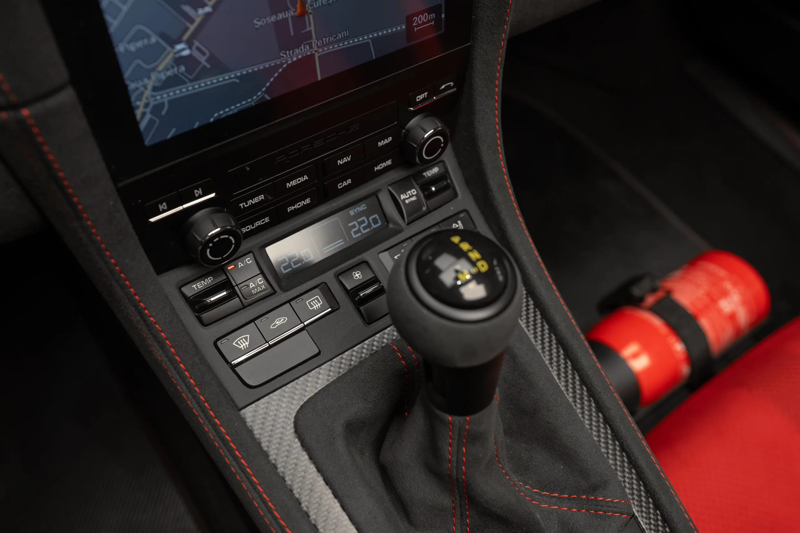 2024 Porsche 718 Spyder RS Weissach package, 18/30