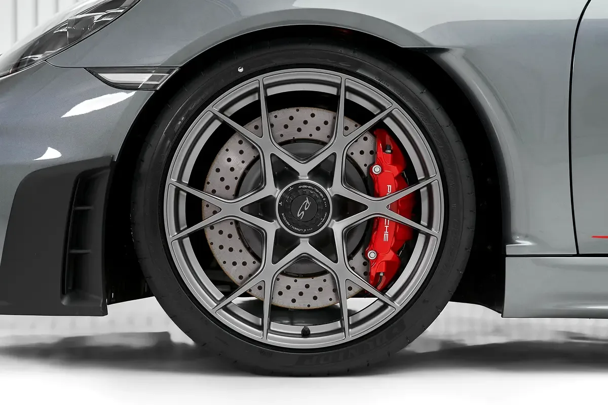2024 Porsche 718 Spyder RS Weissach, 13/17