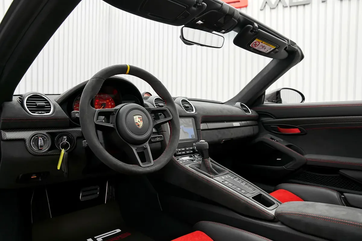 2024 Porsche 718 Spyder RS Weissach, 15/17