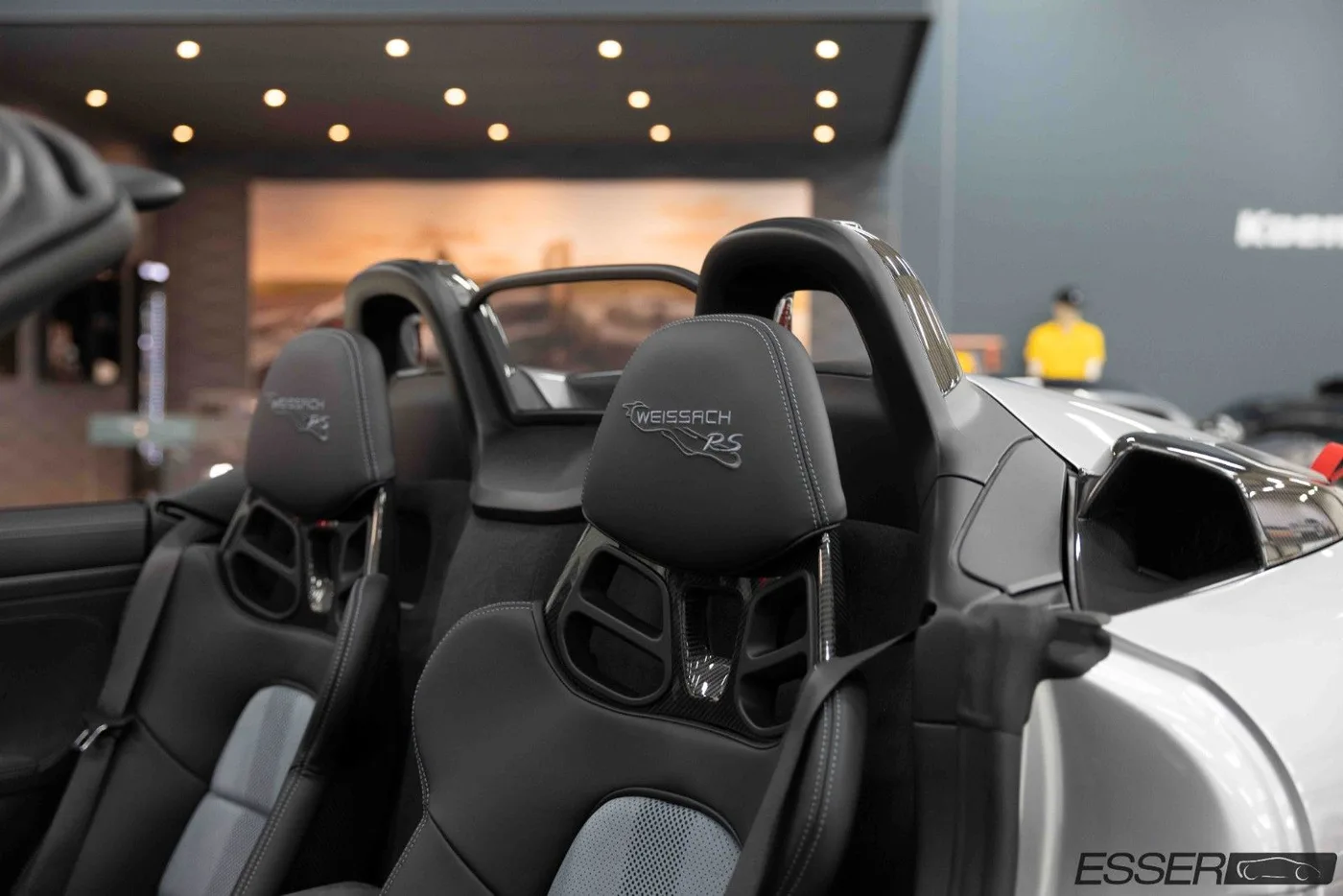 2024 Porsche 718 Spyder RS Weissach package proposée par un concessionnaire spécialisé à Alsdorf, Allemagne, photo 10 sur 10