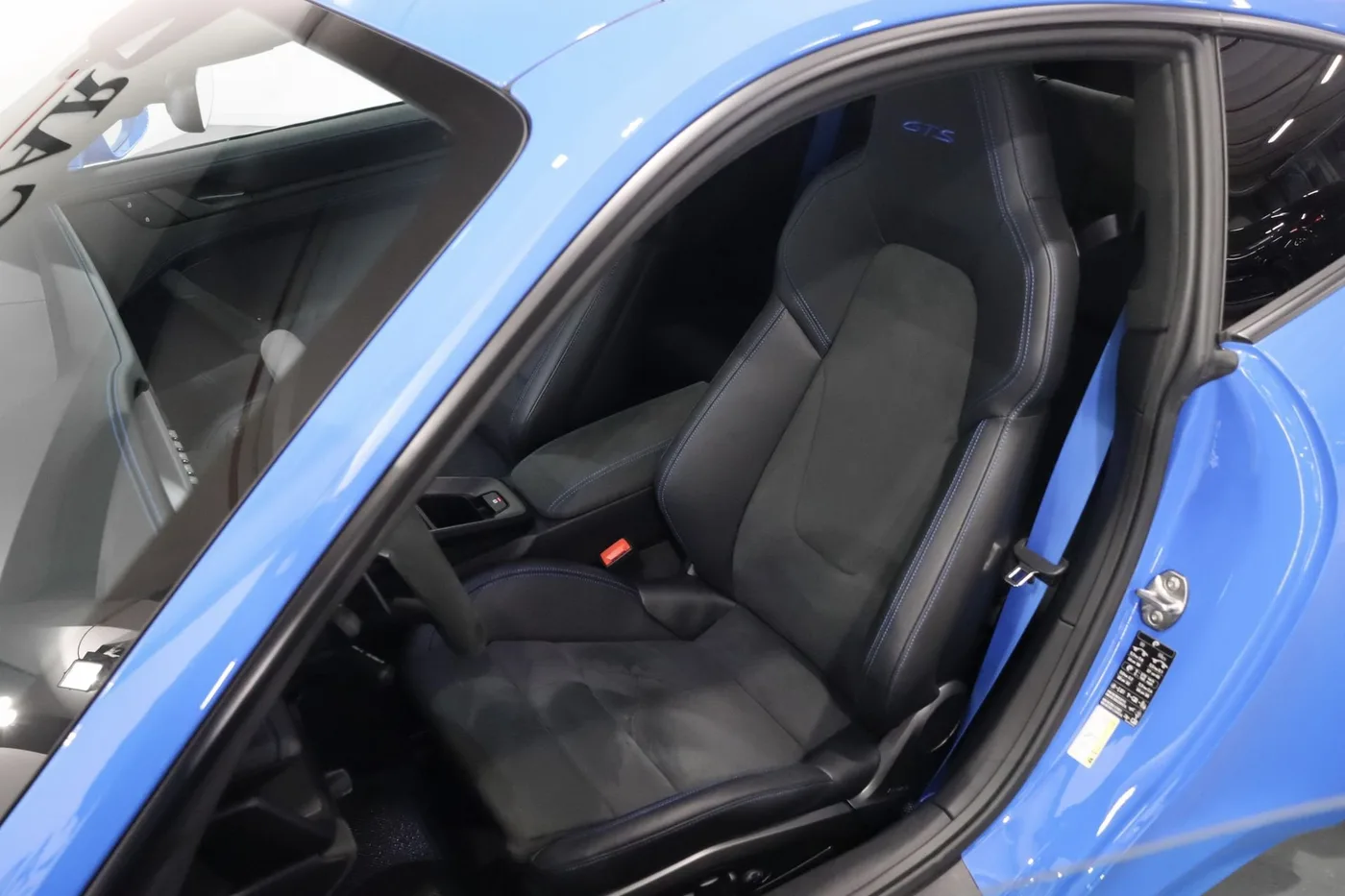 2024 Porsche 911 Carrera GTS angeboten von einem Supersportwagenhändler in Zibido San Giacomo, Italien, Foto 8 von 25